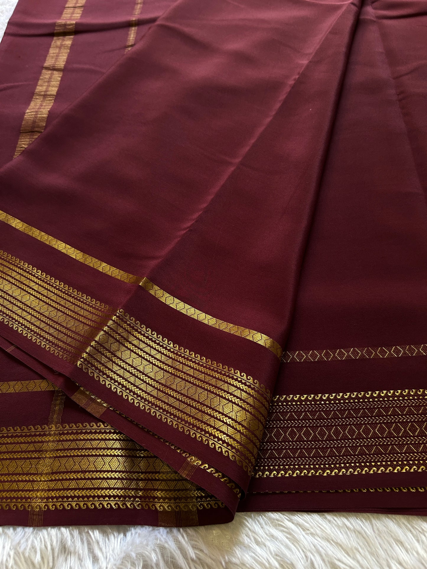 Vanaja : Solid Chocolate brown