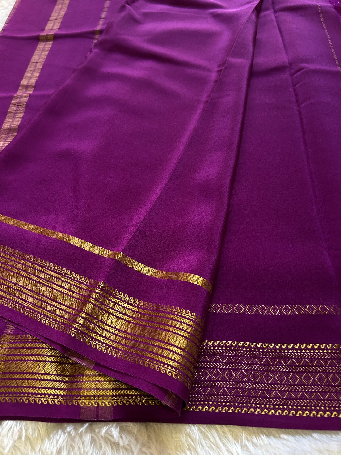Vanaja : Solid Deep magenta