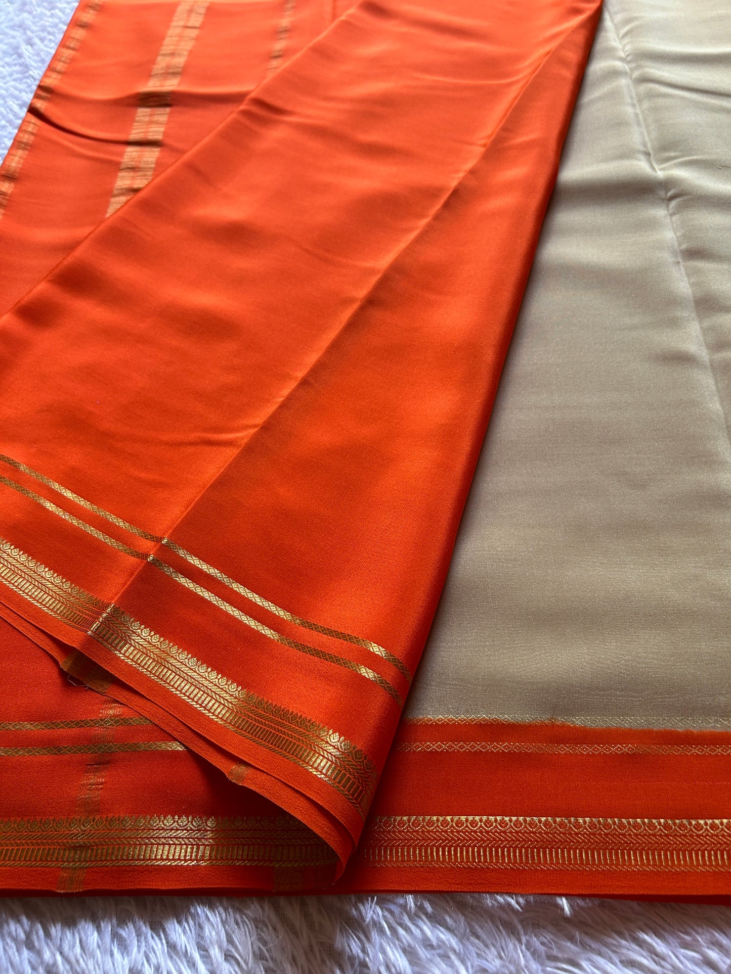 Sumathi (2D) : Beige-orange