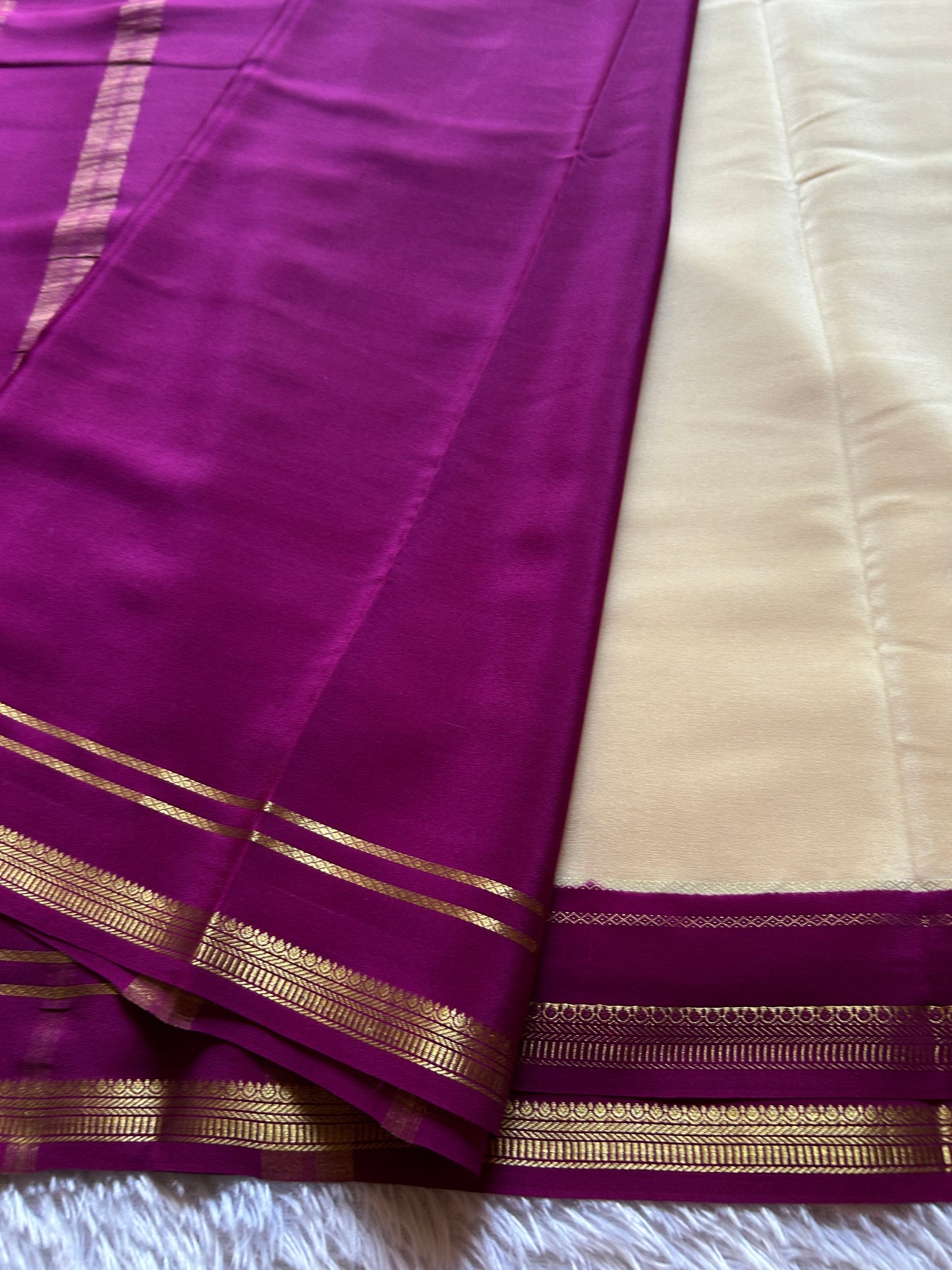 Sumathi (2D) : Ivory cream-magenta