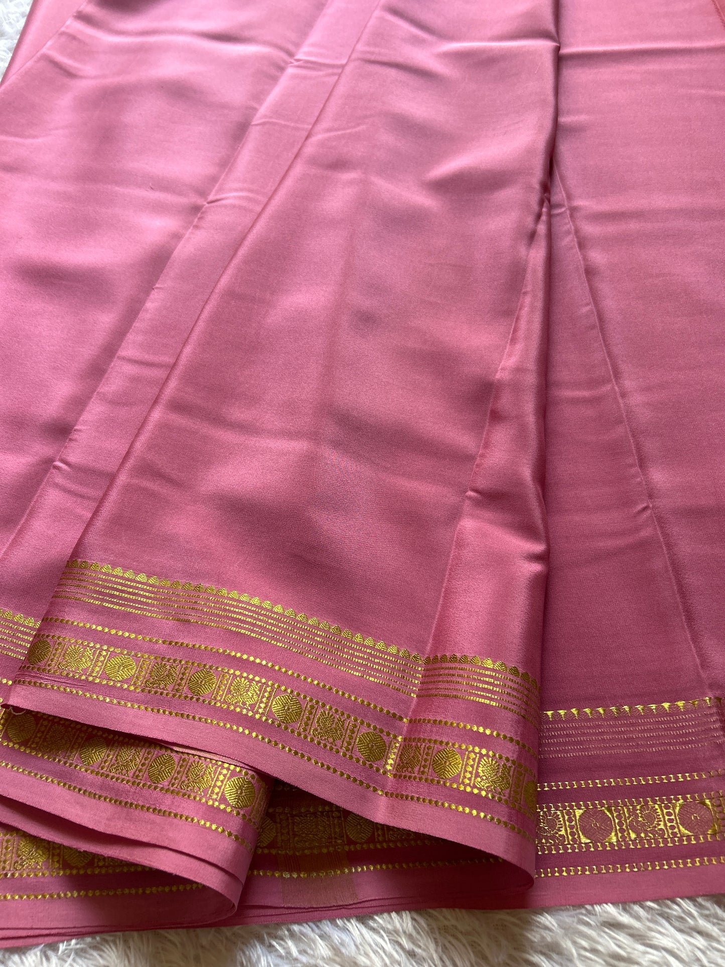Sunanda : Solid Onion pink