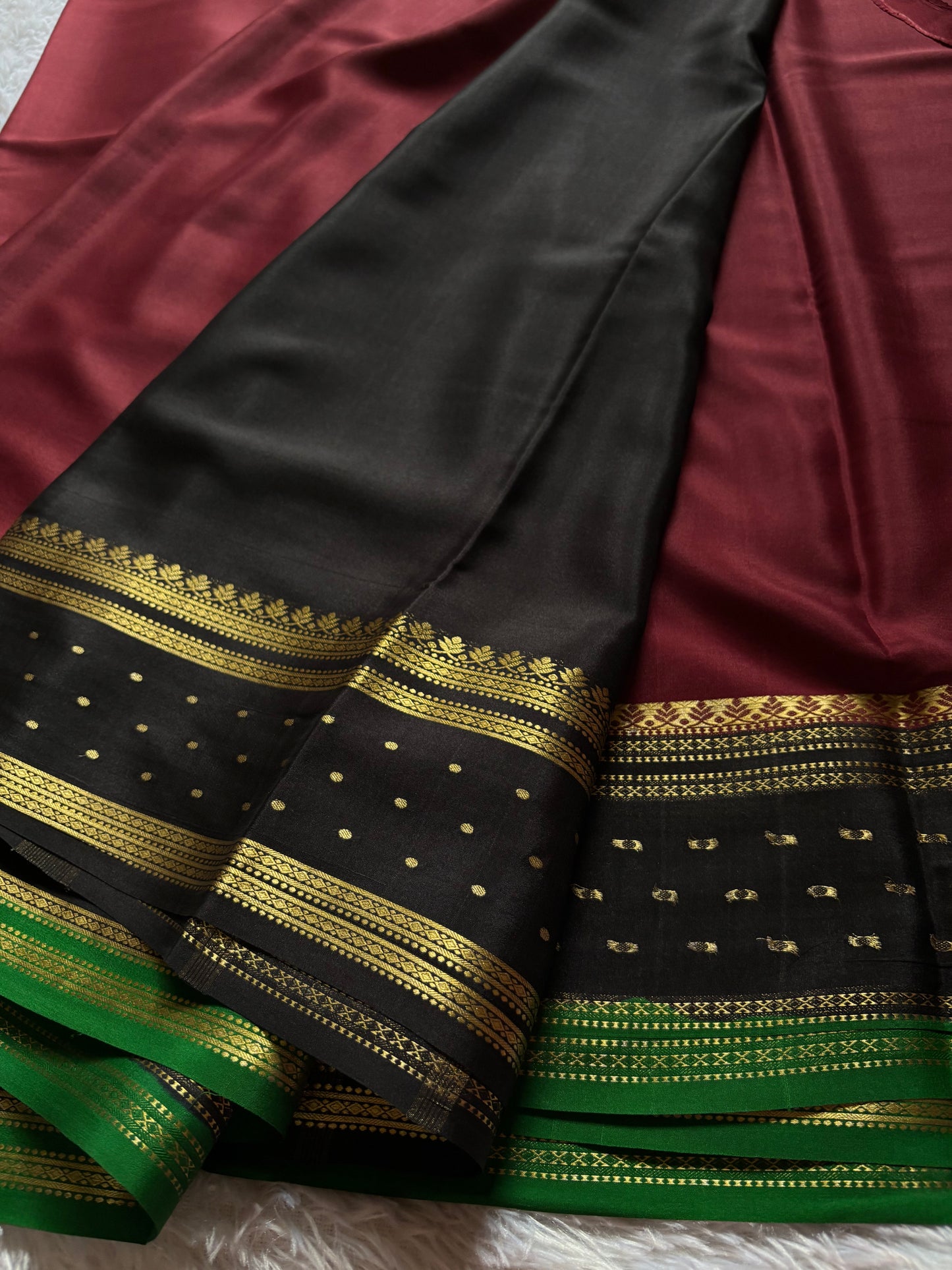 Drishti (3D) : Maroon-black-green