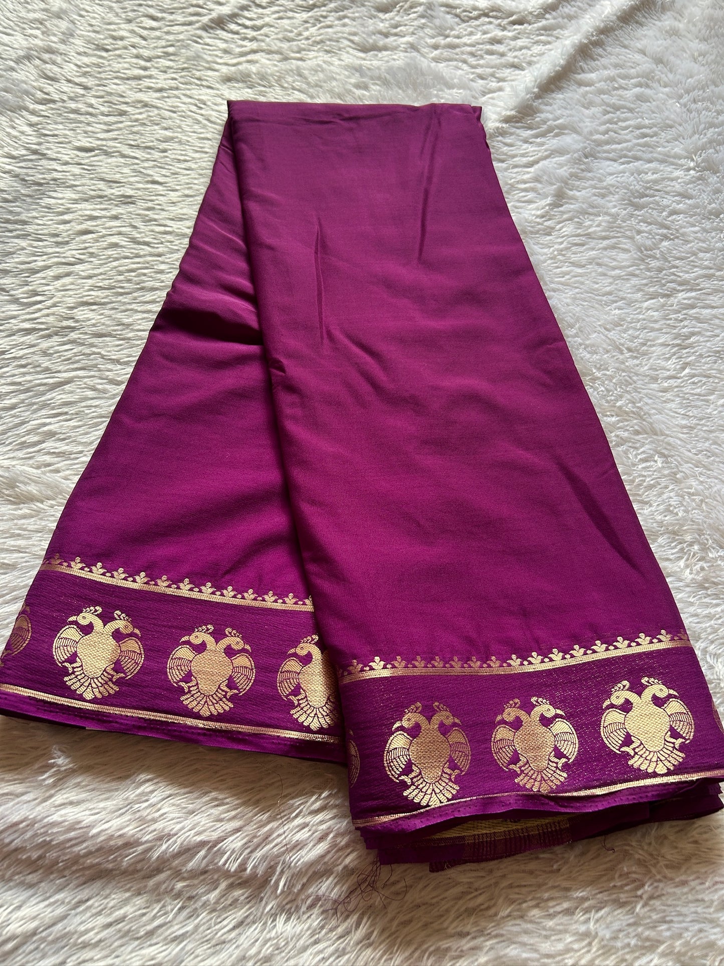 Semi Crepe : Solid Magenta