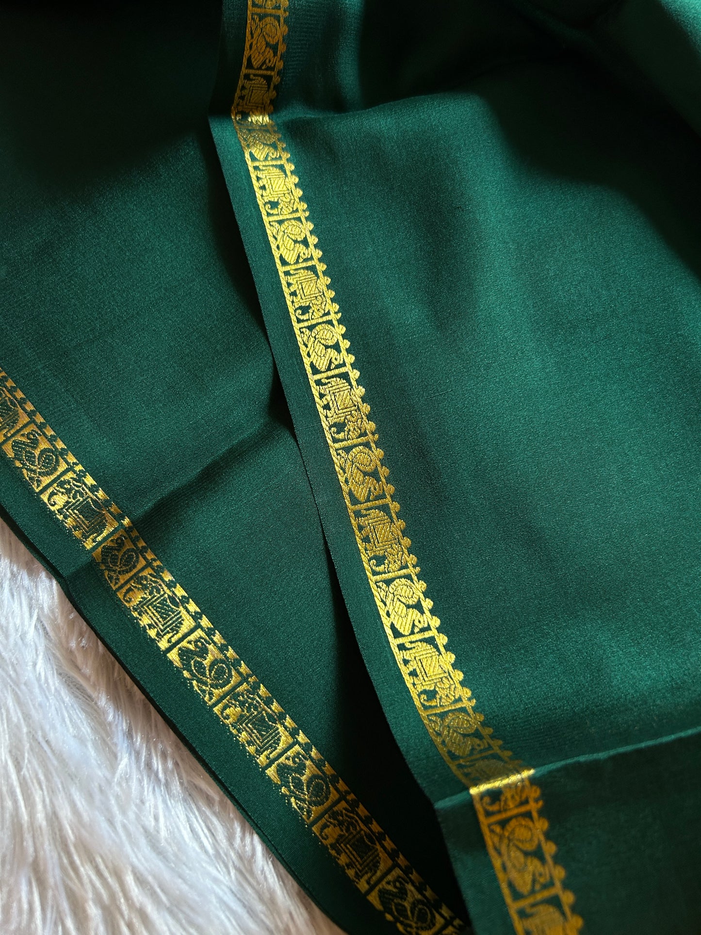 Gaana : Solid Bottle green