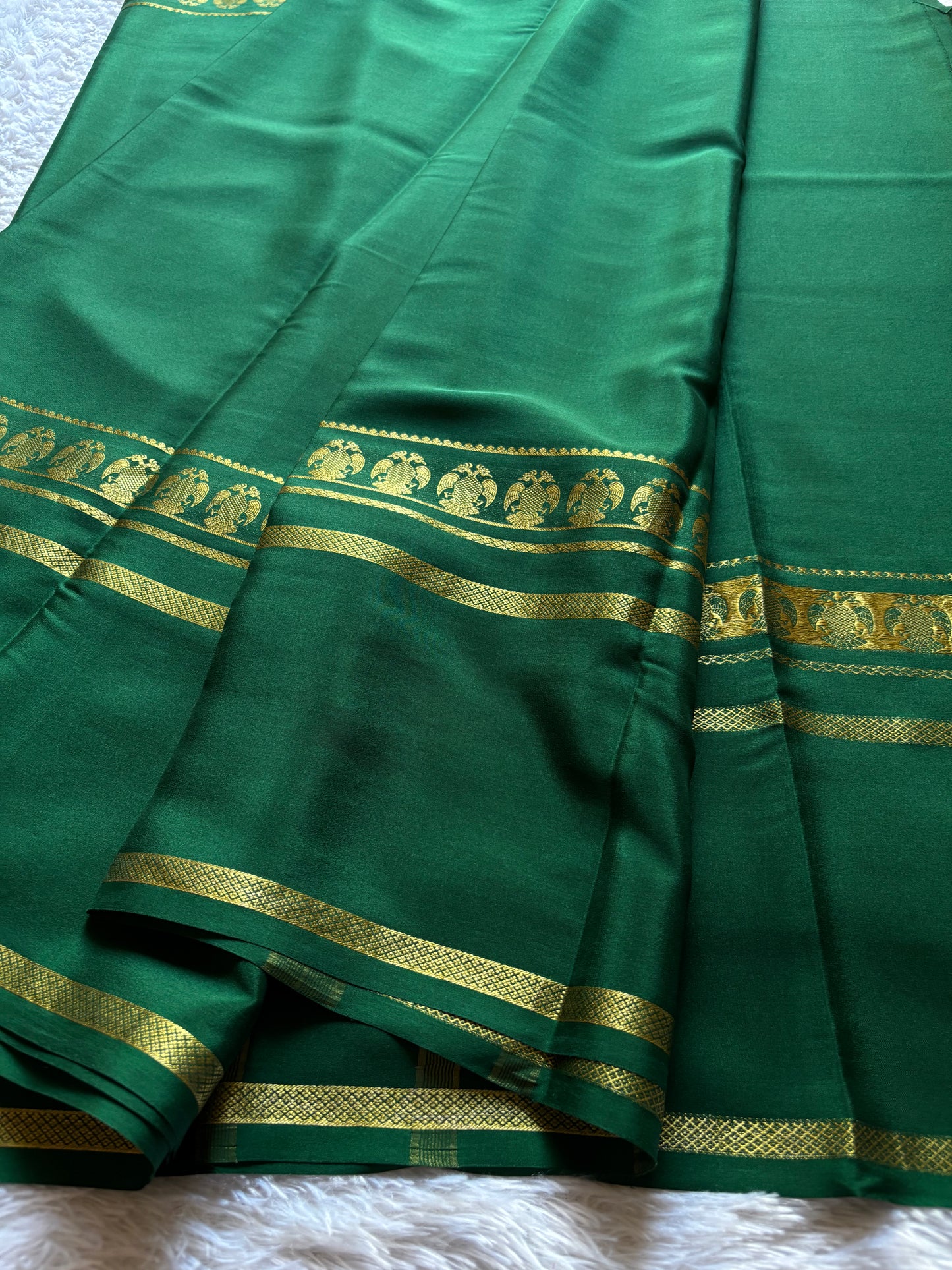 Ashwini : Solid Bottle green