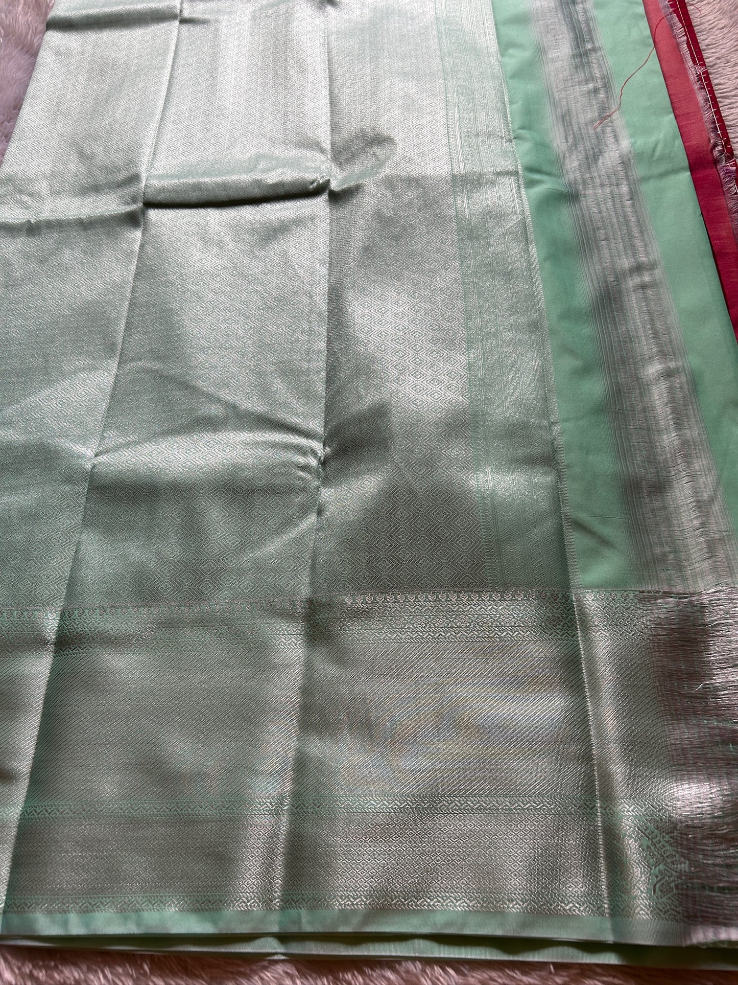 Semi soft silk (2D) : Maroon-mint green