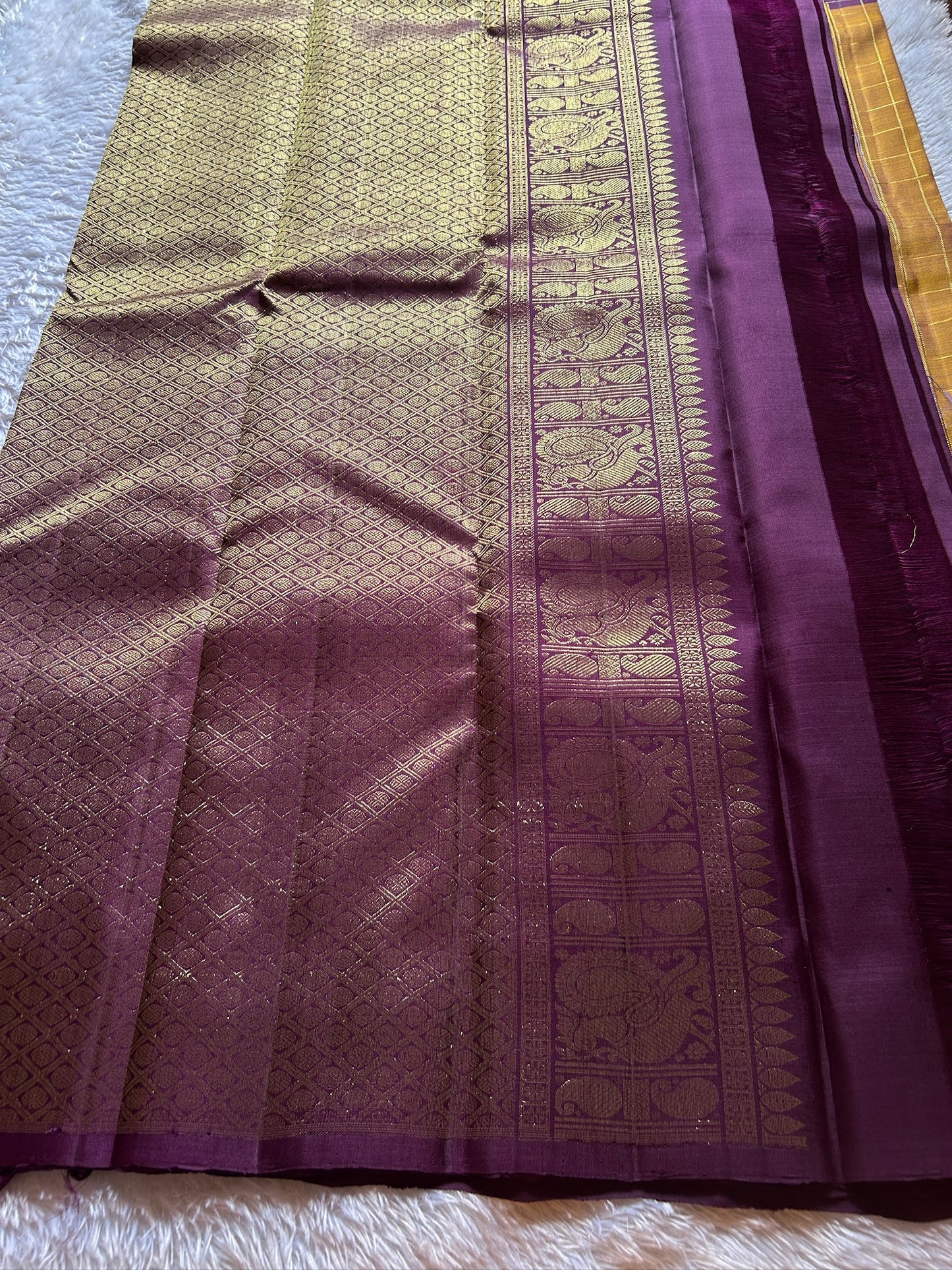Anandhi (2D) : Mustard-magenta