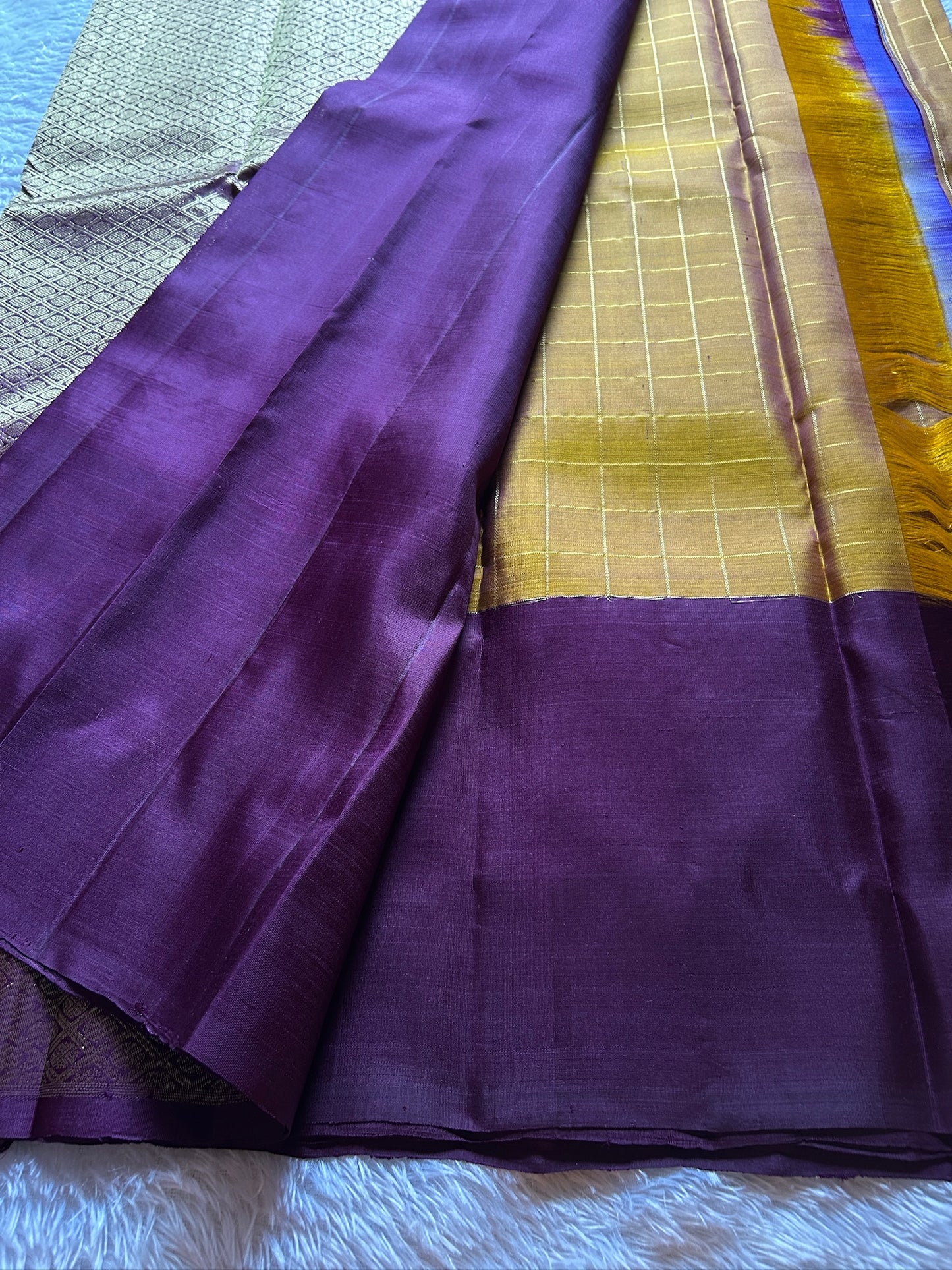 Anandhi (2D) : Mustard-magenta