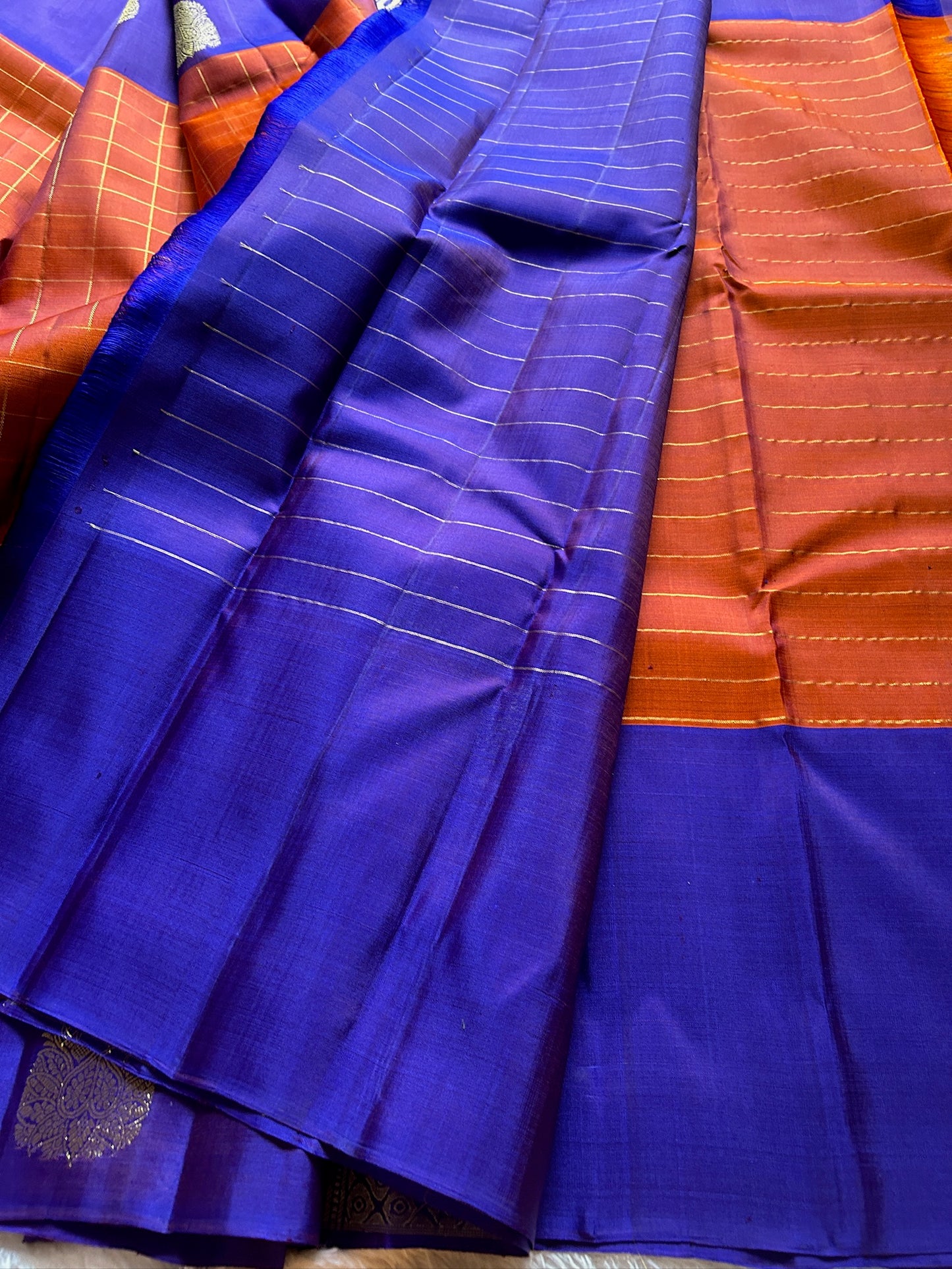 Anandhi (2D) : Rust orange-royal blue