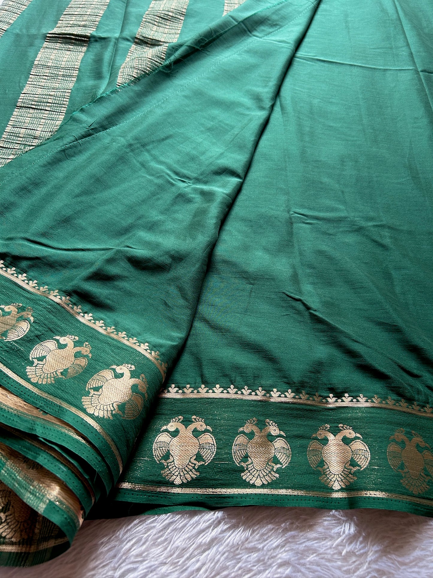 Semi Crepe : Bottle green