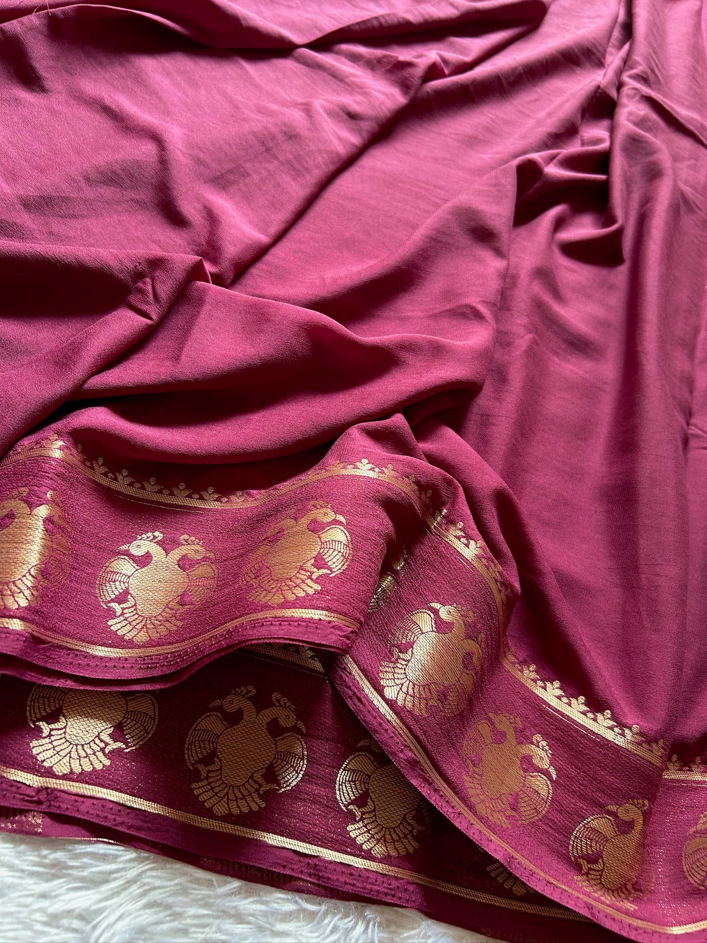 Semi Crepe : Solid Maroon