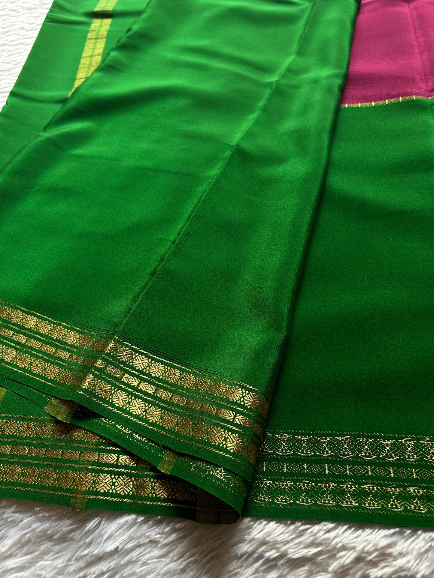 Suraksha (2D) : Dark pink-leaf green
