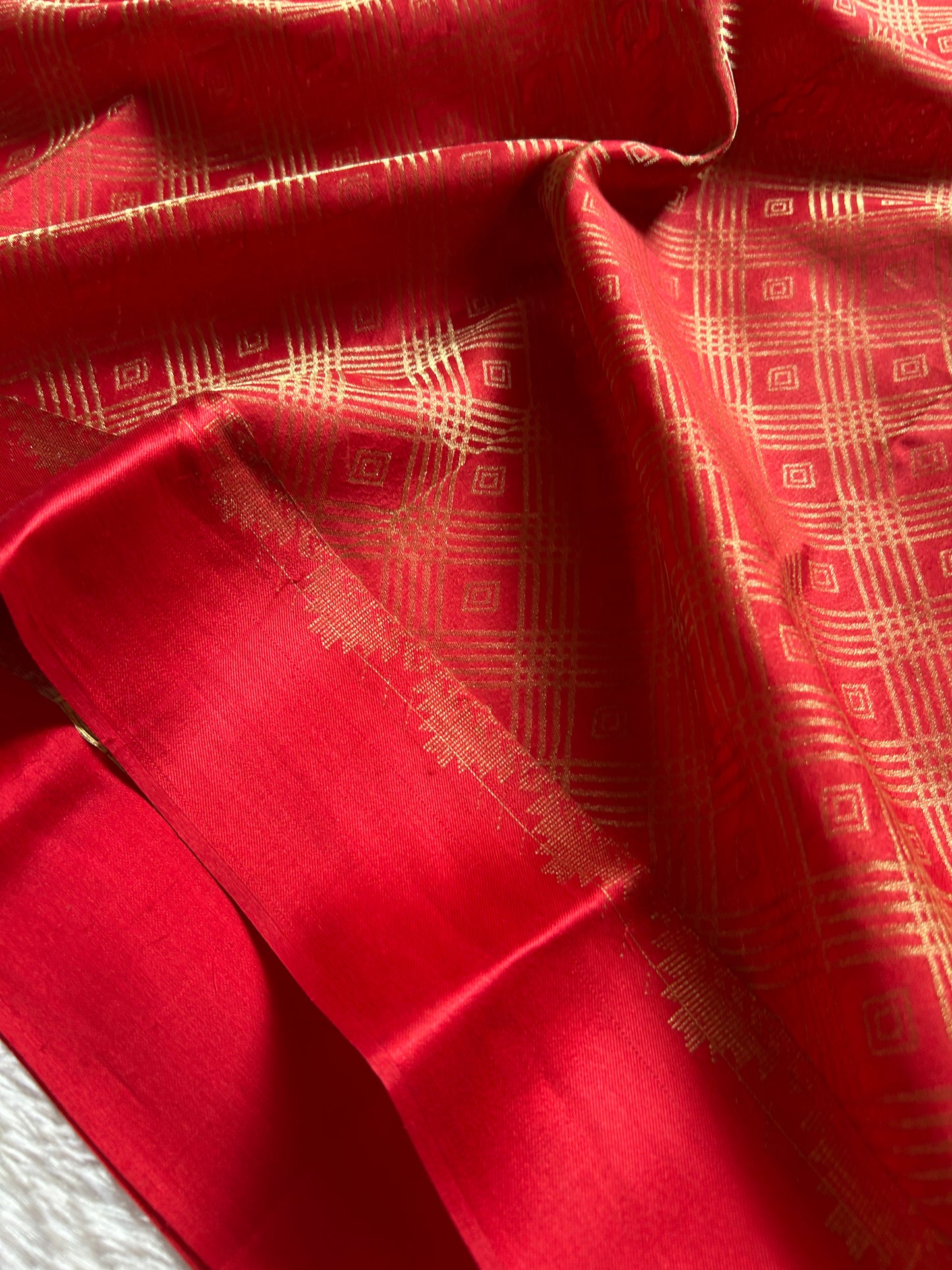 Archana : Brocade Red