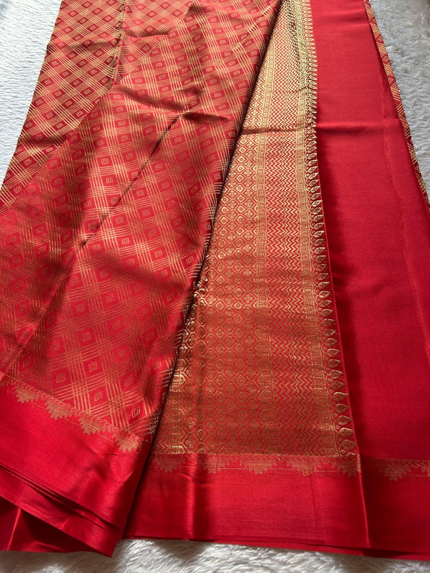 Archana : Brocade Red