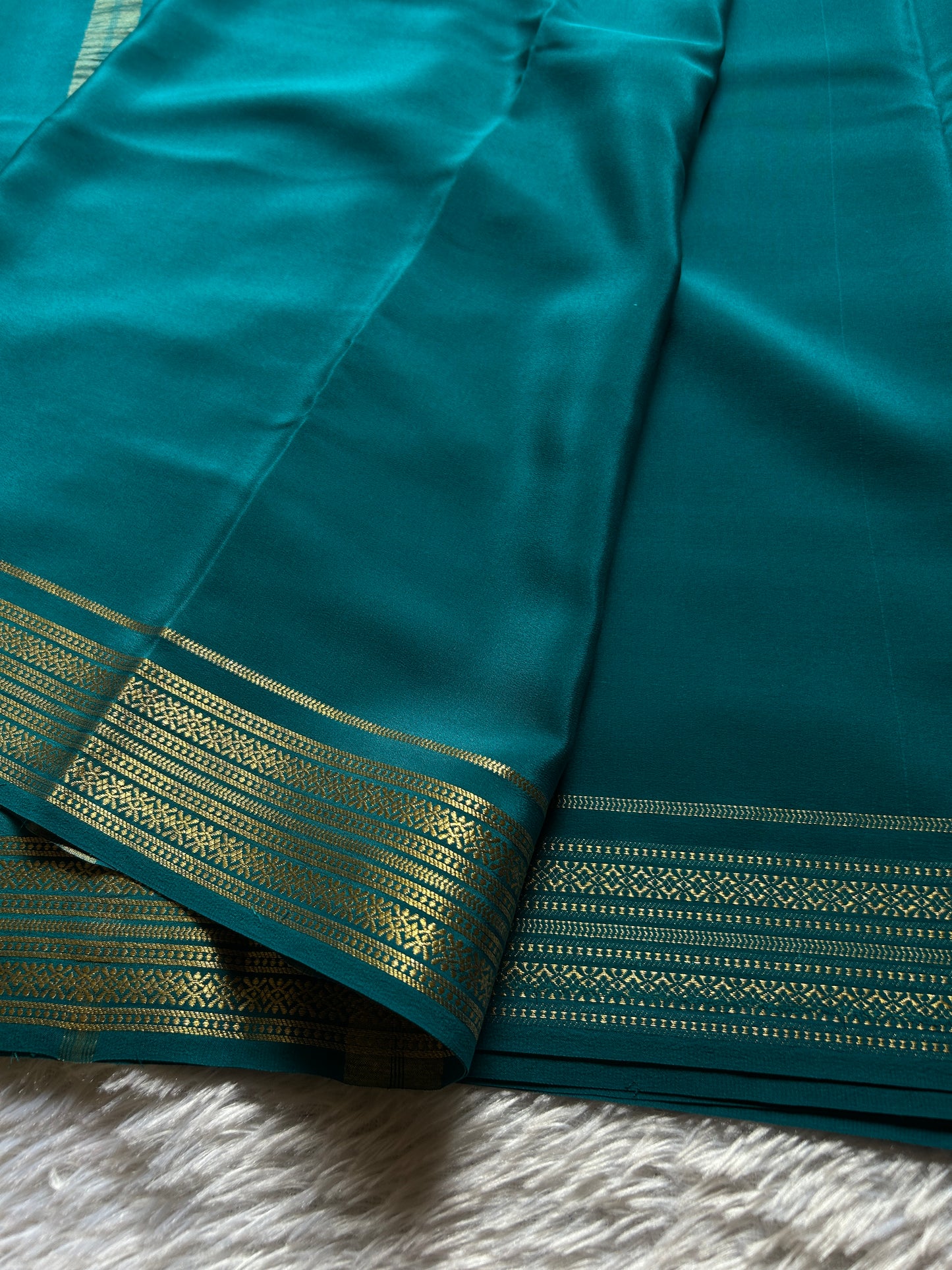 Shailaja : Solid Teal blue