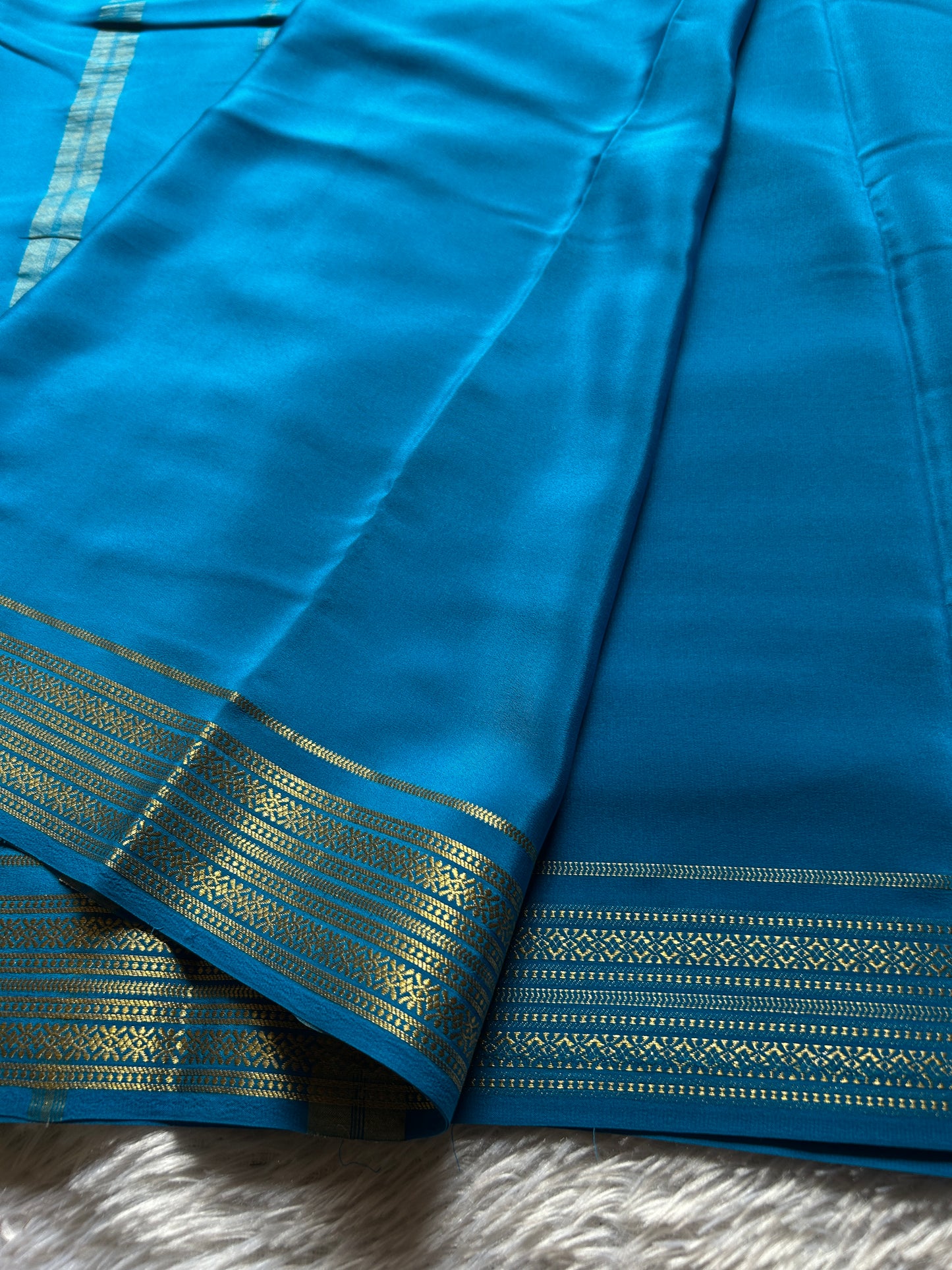 Shailaja : Solid Ananda blue