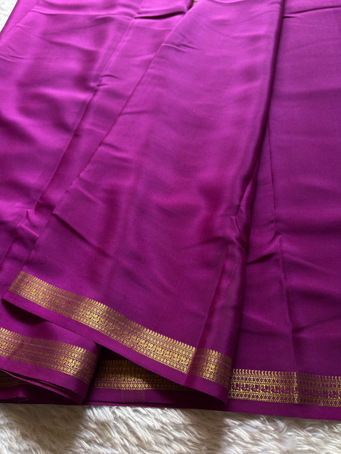 Harshini : Solid Magenta