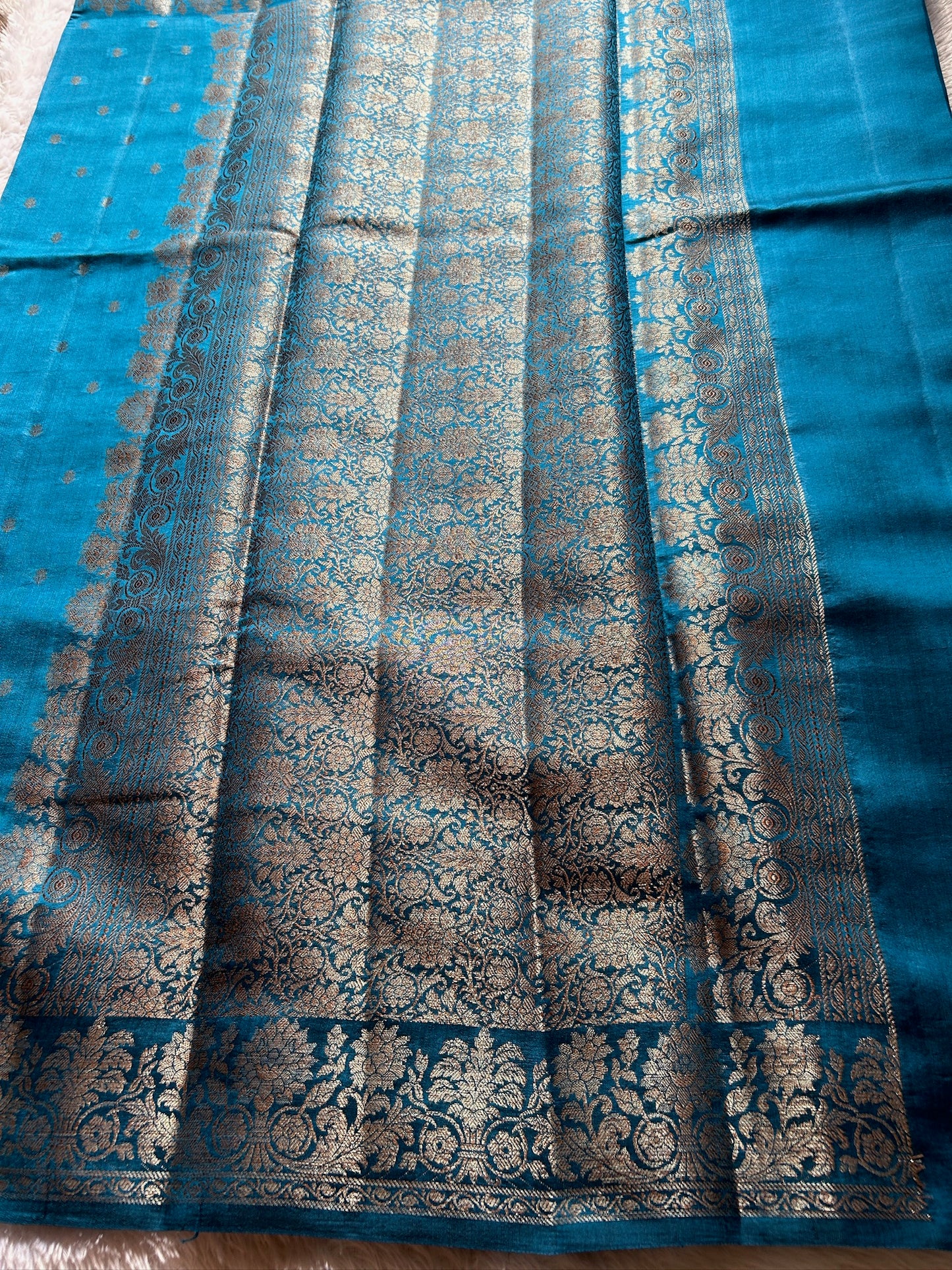 Banarasi Chiniya : Solid Electric blue