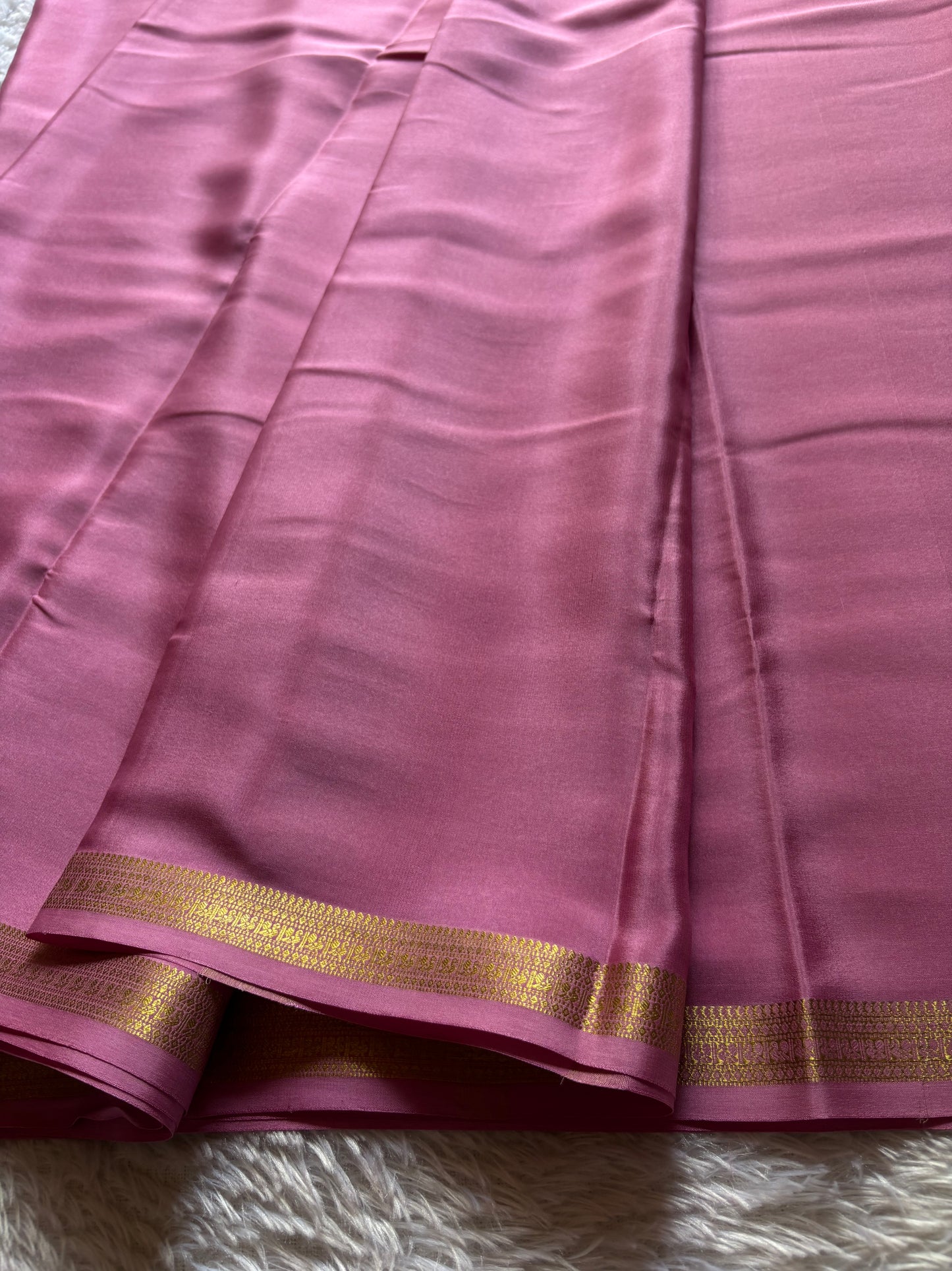 Harshini : Solid Onion pink