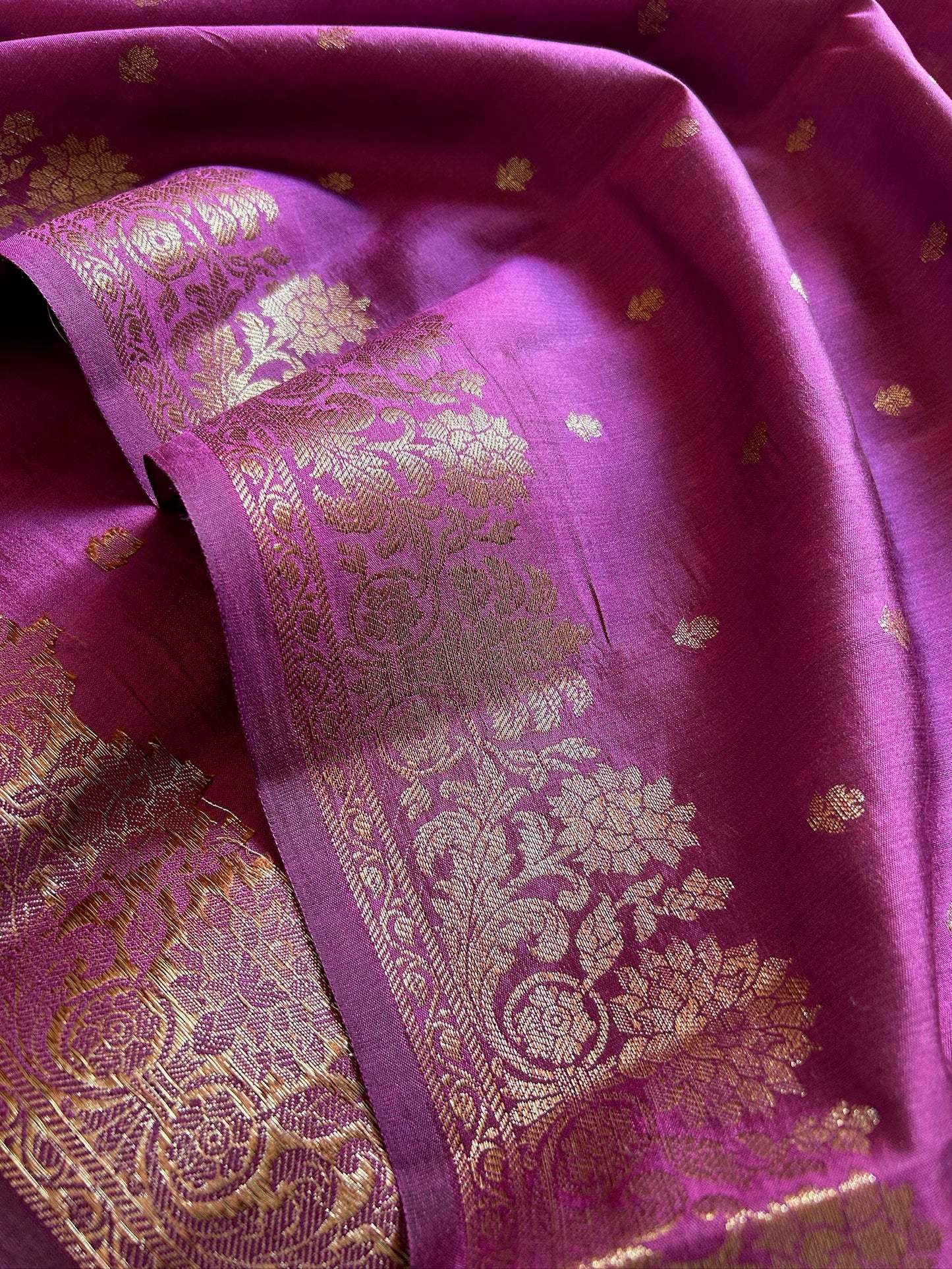 Banarasi Chiniya : Solid Lavender Rose