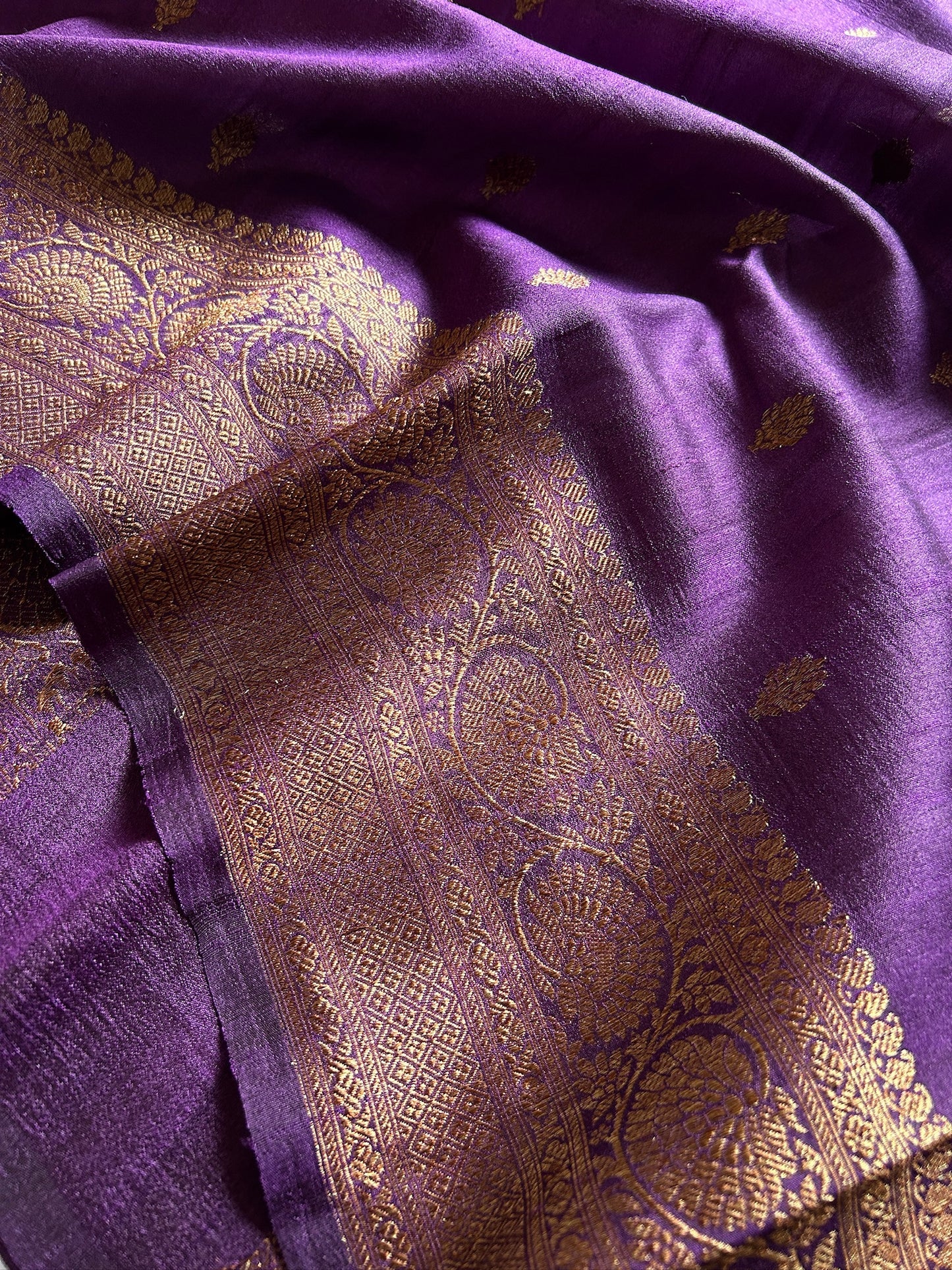 Banarasi Raw Tussar : Solid Dark Lavender