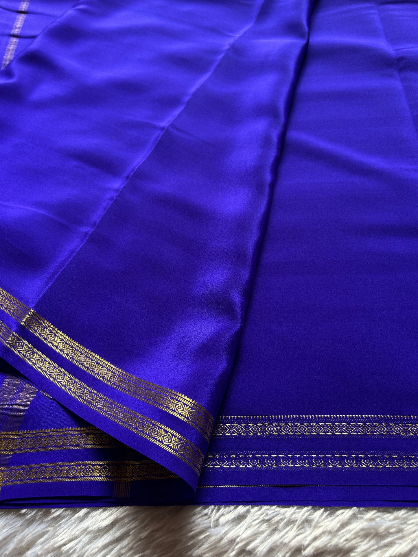 Surabhi : Solid Royal blue