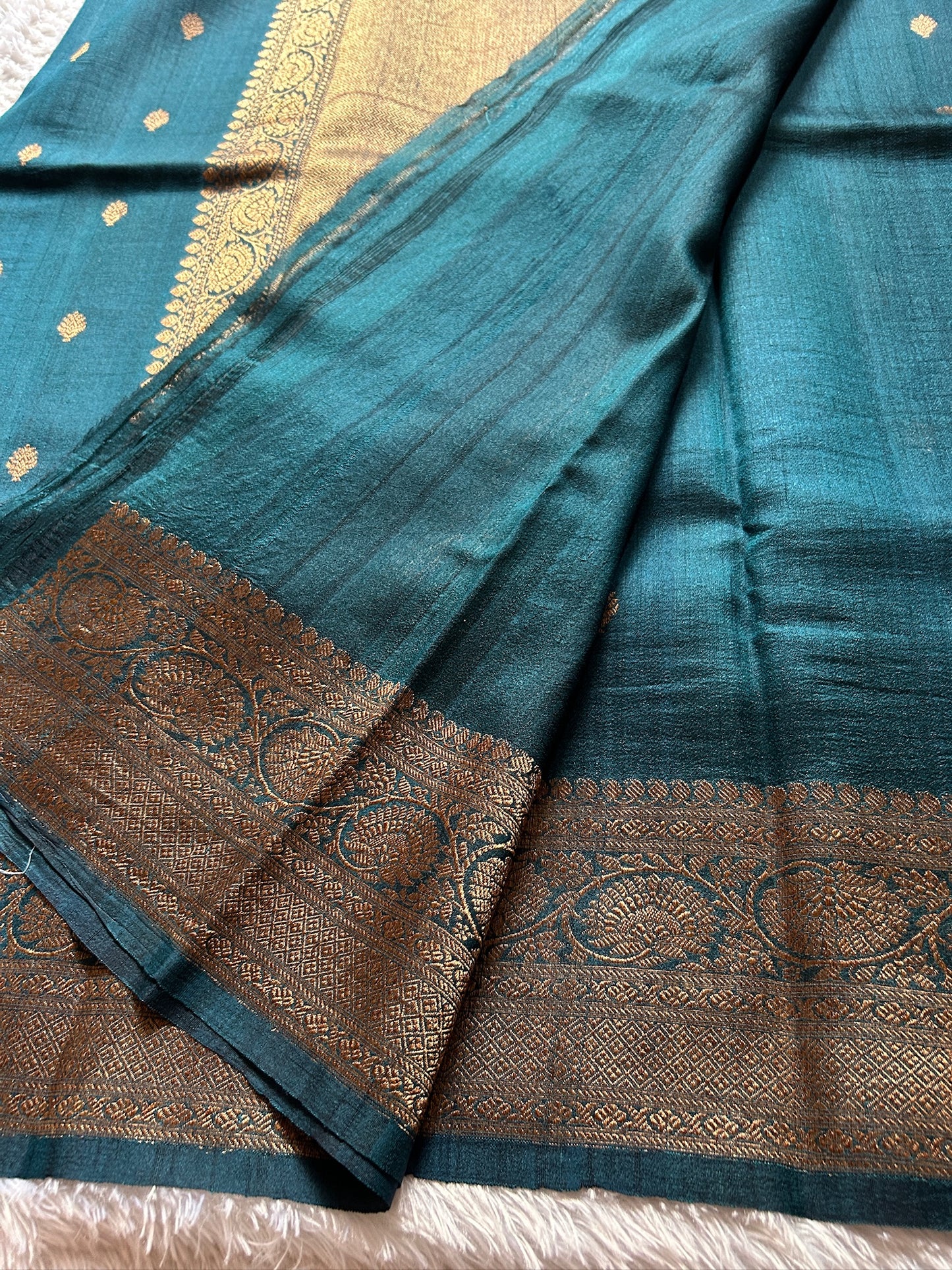 Banarasi Raw Tussar : Solid Electric blue