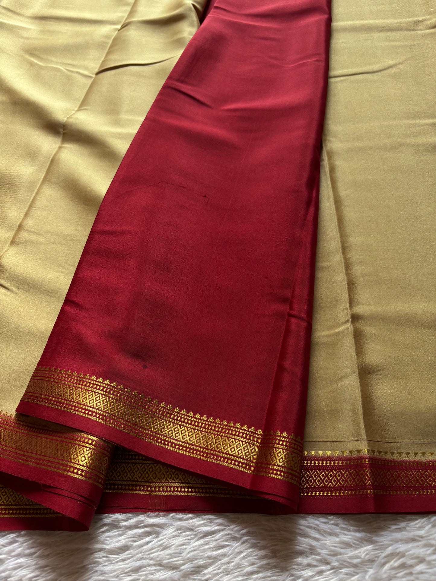 Preetha (2D) : Beige-maroon