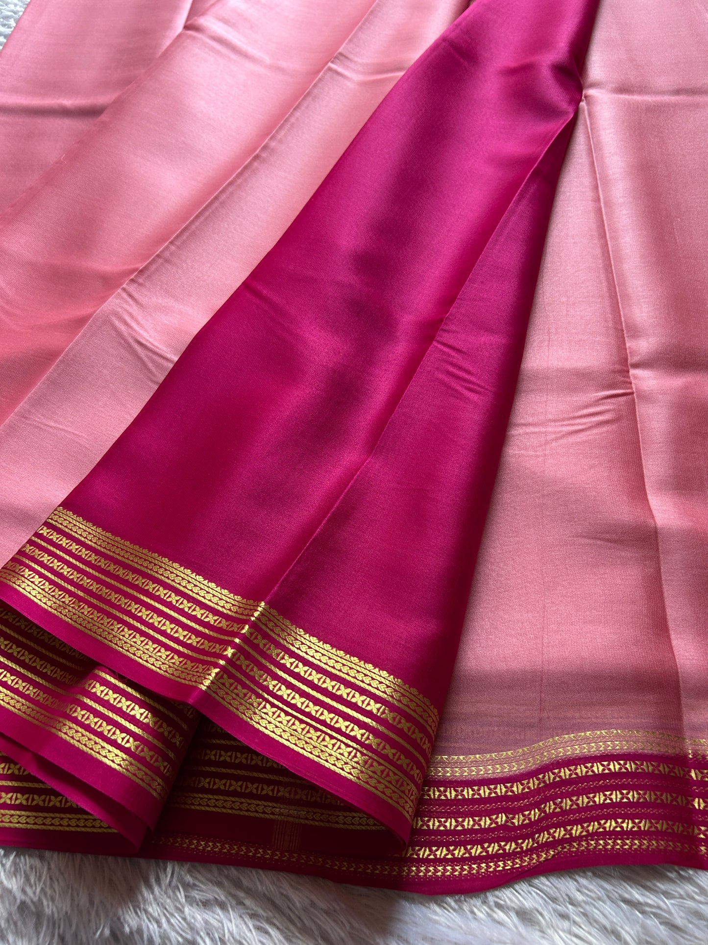 Deeksha (2D) : Blush pink-bright pink
