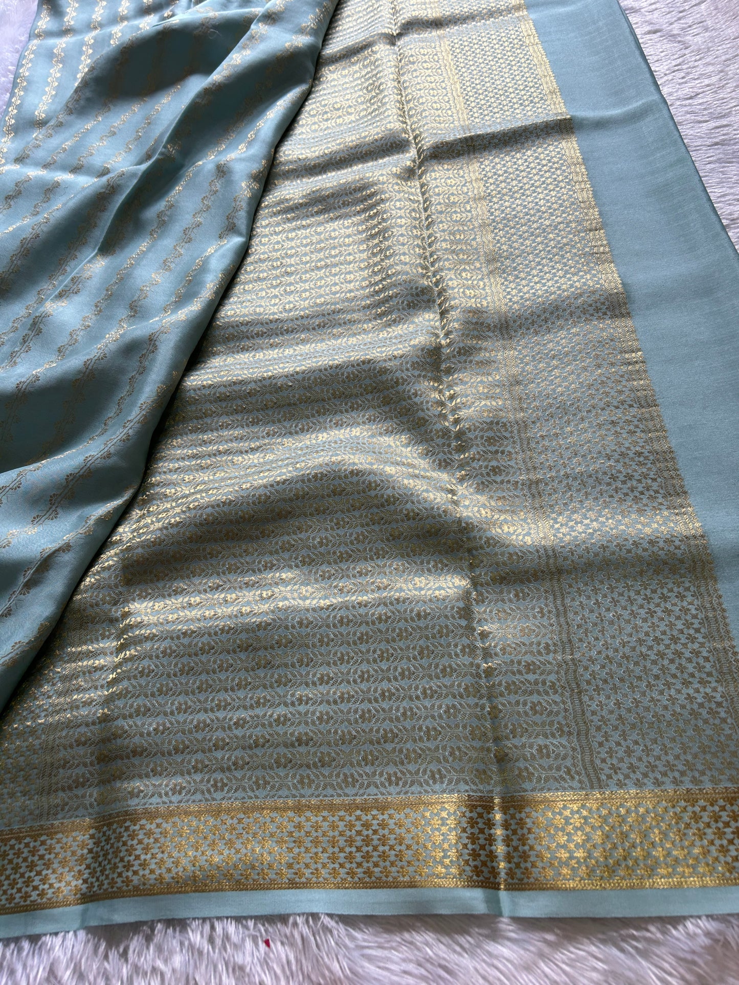 Gagana: Solid, Blue grey