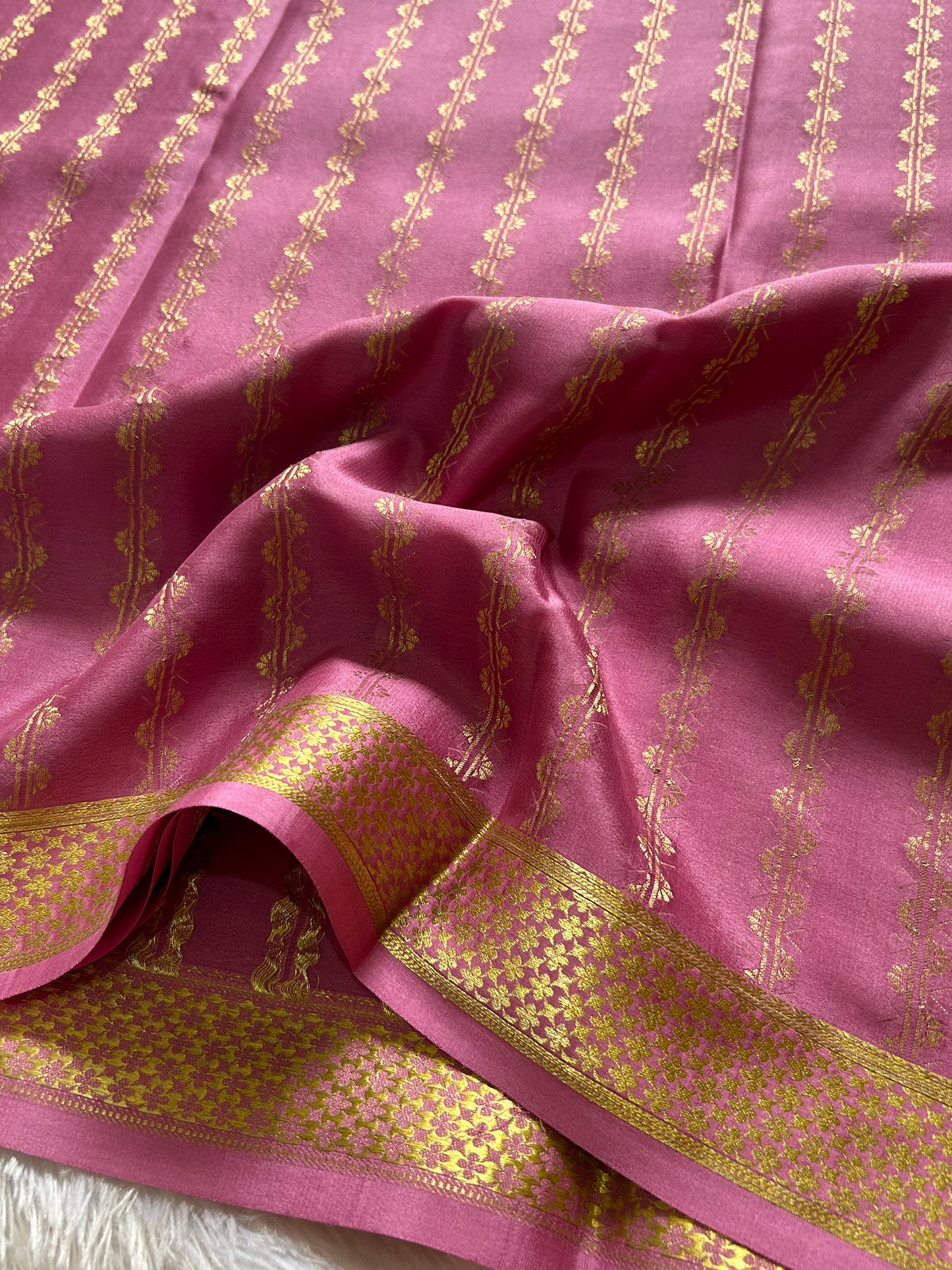 Gagana: Solid, Petal pink