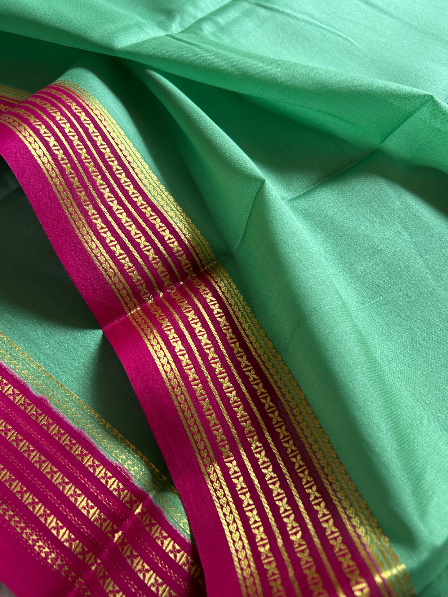 Deeksha (2D) : Turquoise-pink