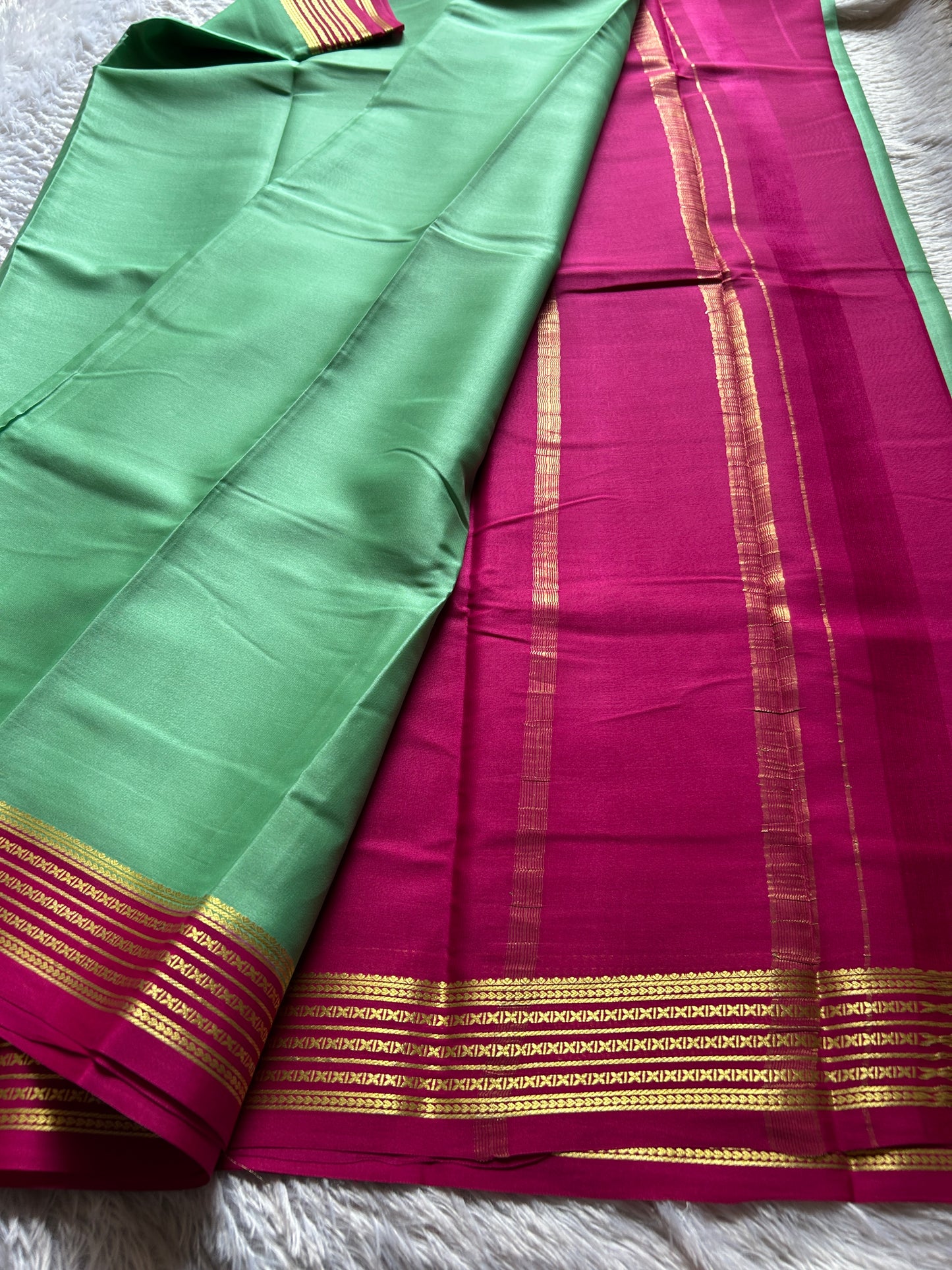 Deeksha (2D) : Turquoise-pink