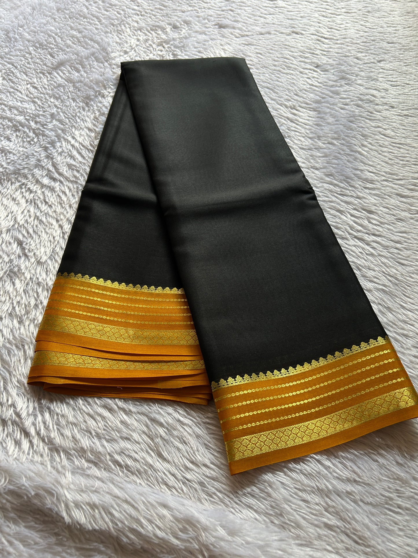 Lekhana (2D) : Black-mustard