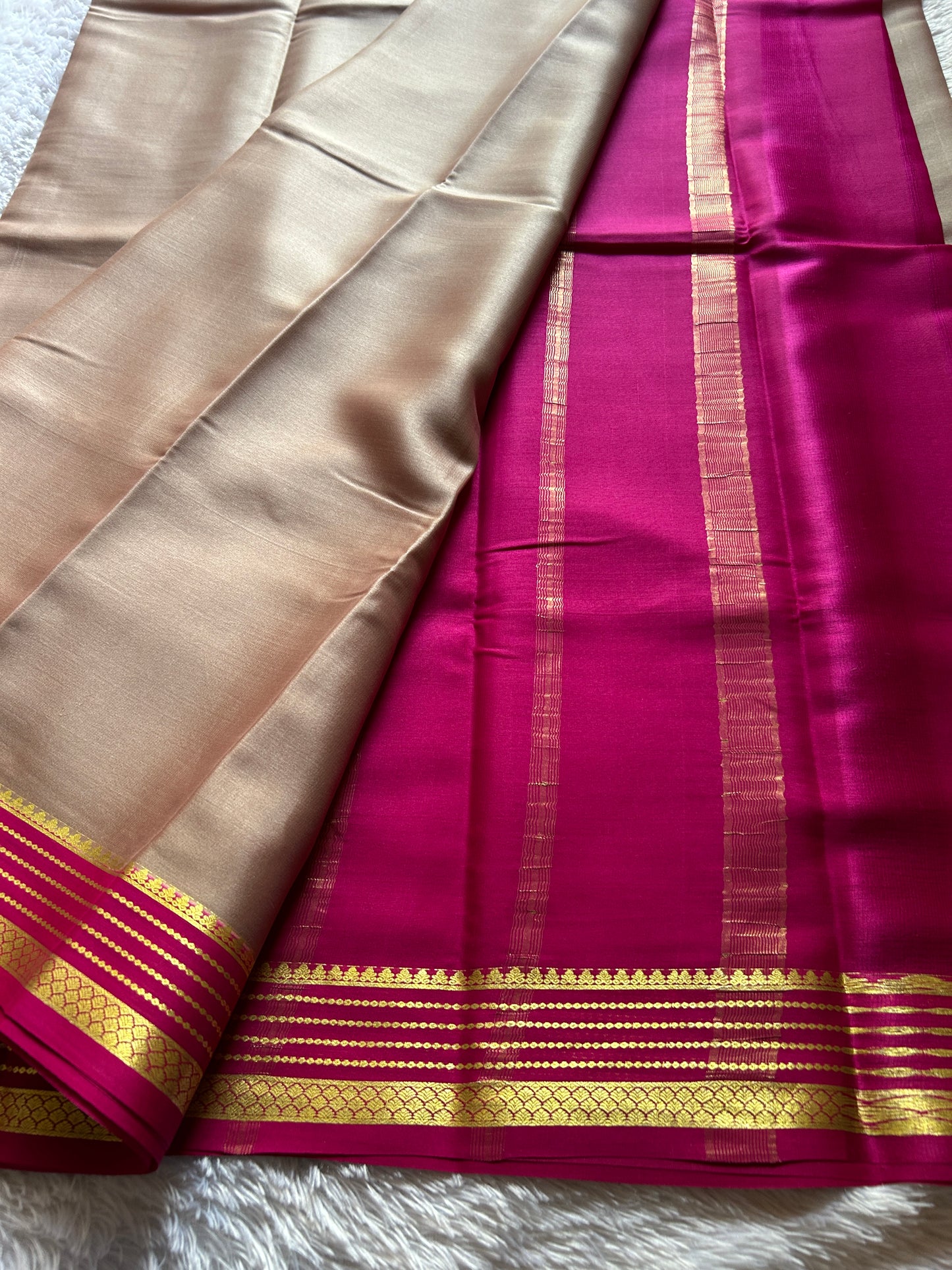 Lekhana (2D) : Peach beige-pink