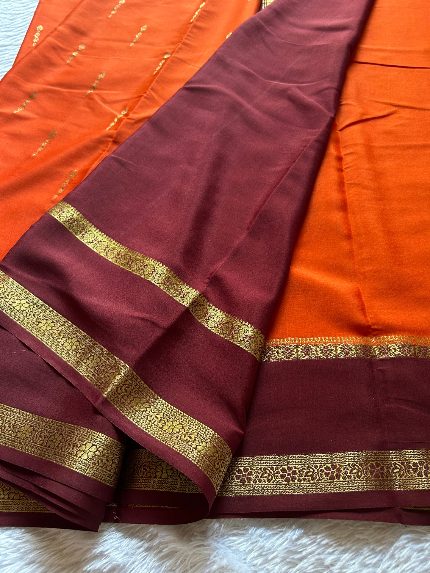 Jayashri (2D) : Orange-chocolate brown
