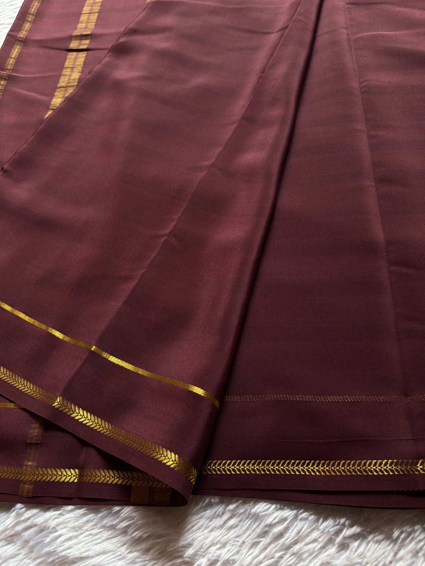 Vinaya : Solid Chocolate brown