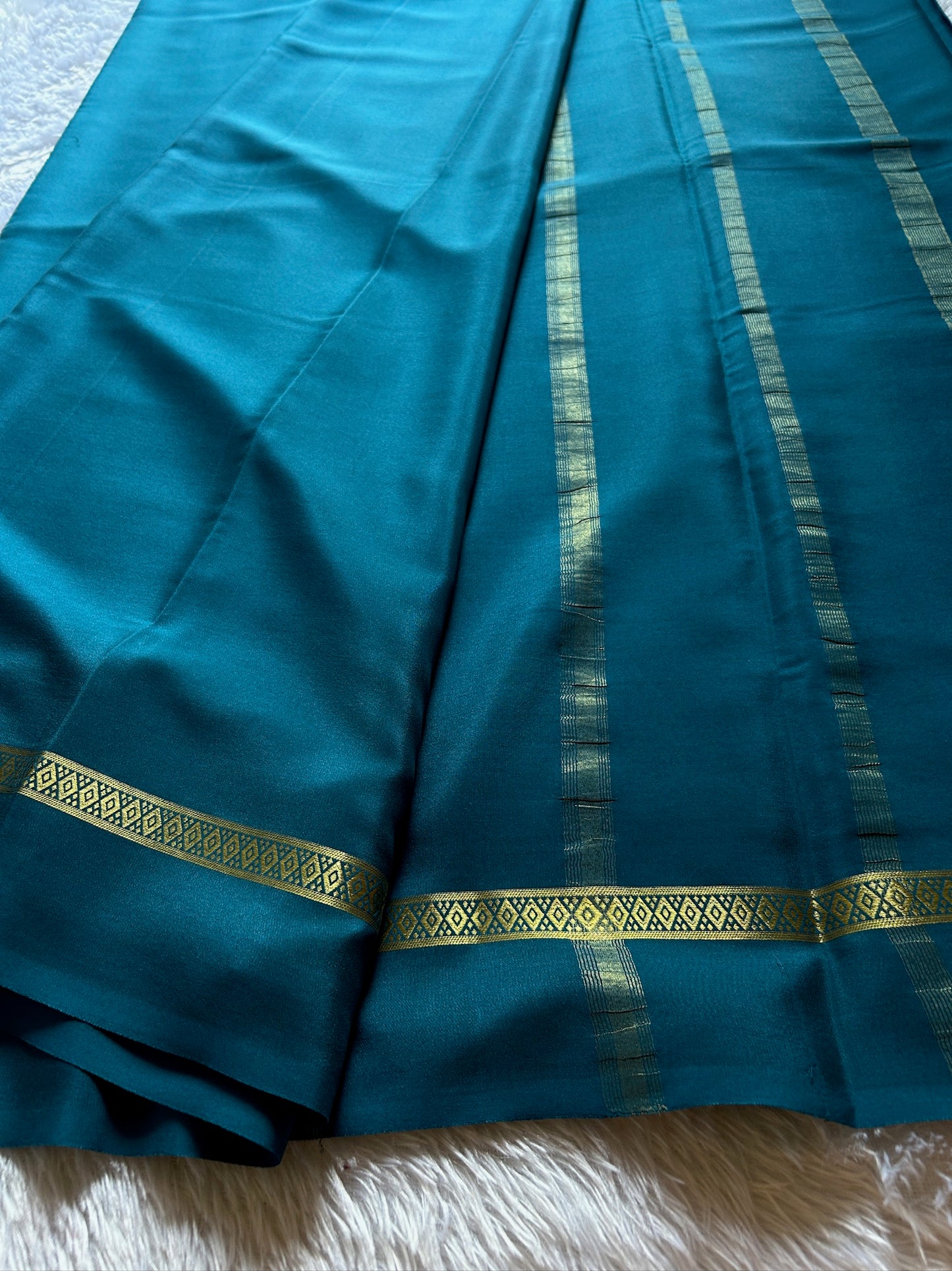 Kushee : Solid teal
