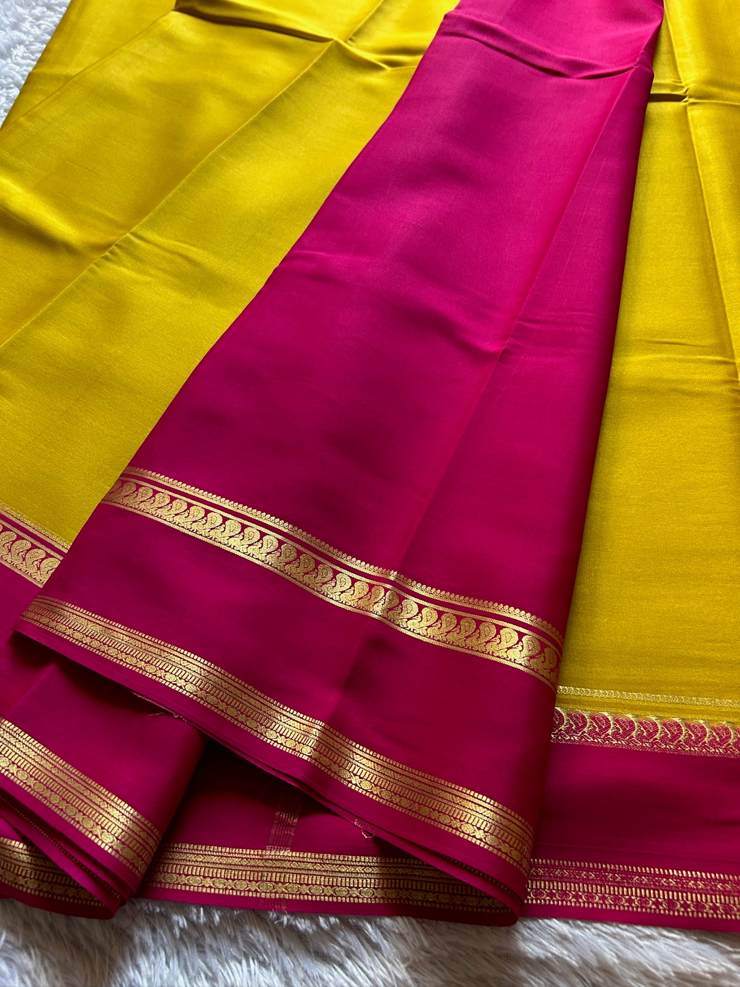 Arathi (2D) : Yellow-pink