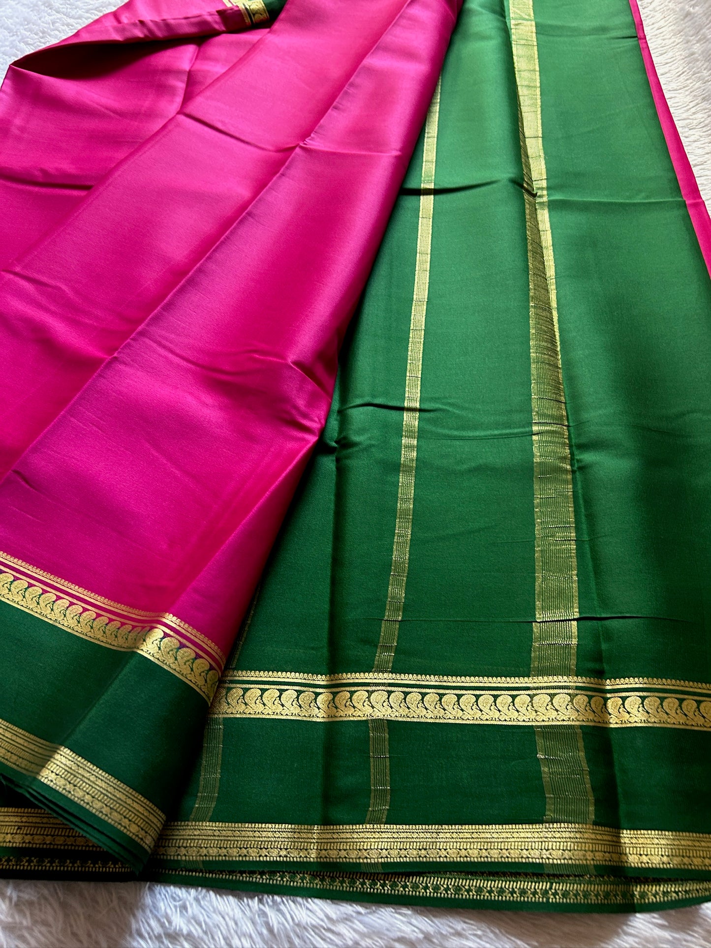 Arathi (2D) : Pink-bottle green