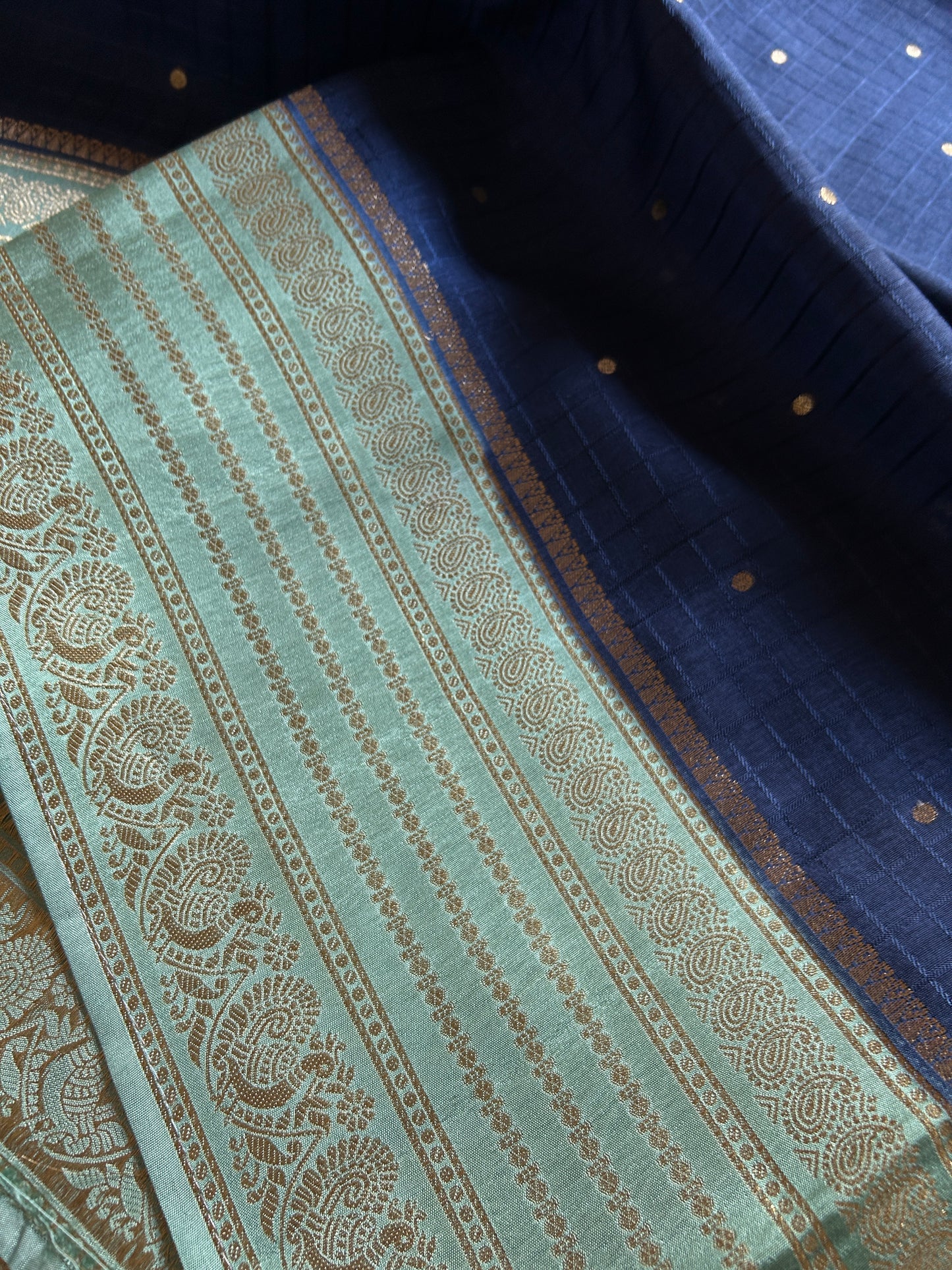 Semi Soft Silk (2D) : Deep blue-aqua mint