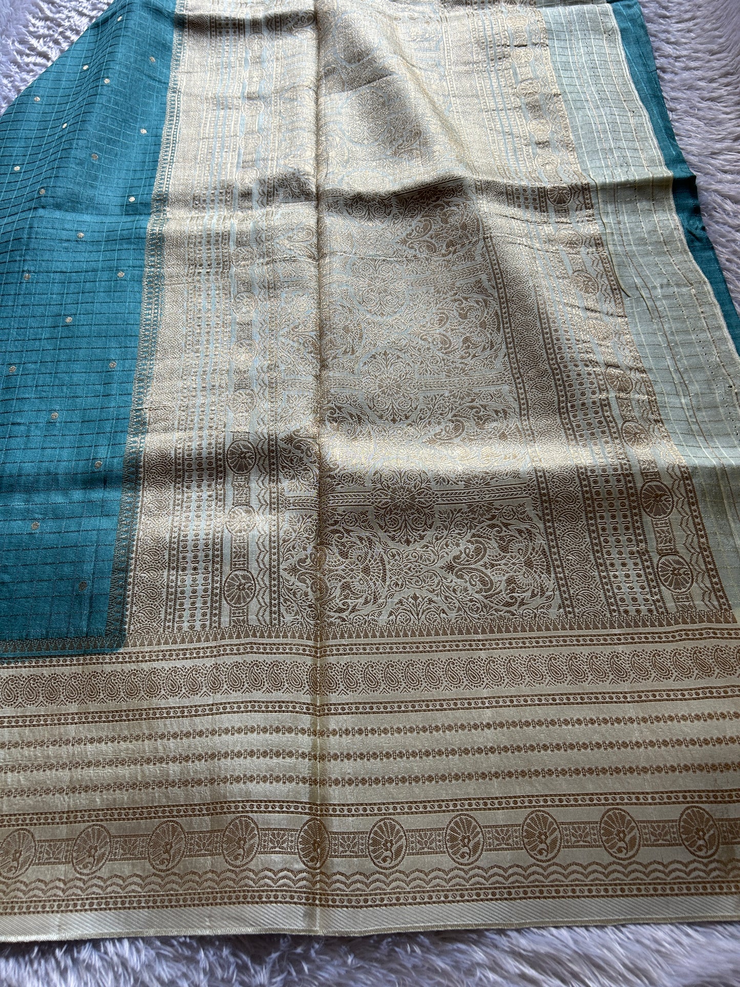 Semi Soft Silk (2D) : Teal blue-off white