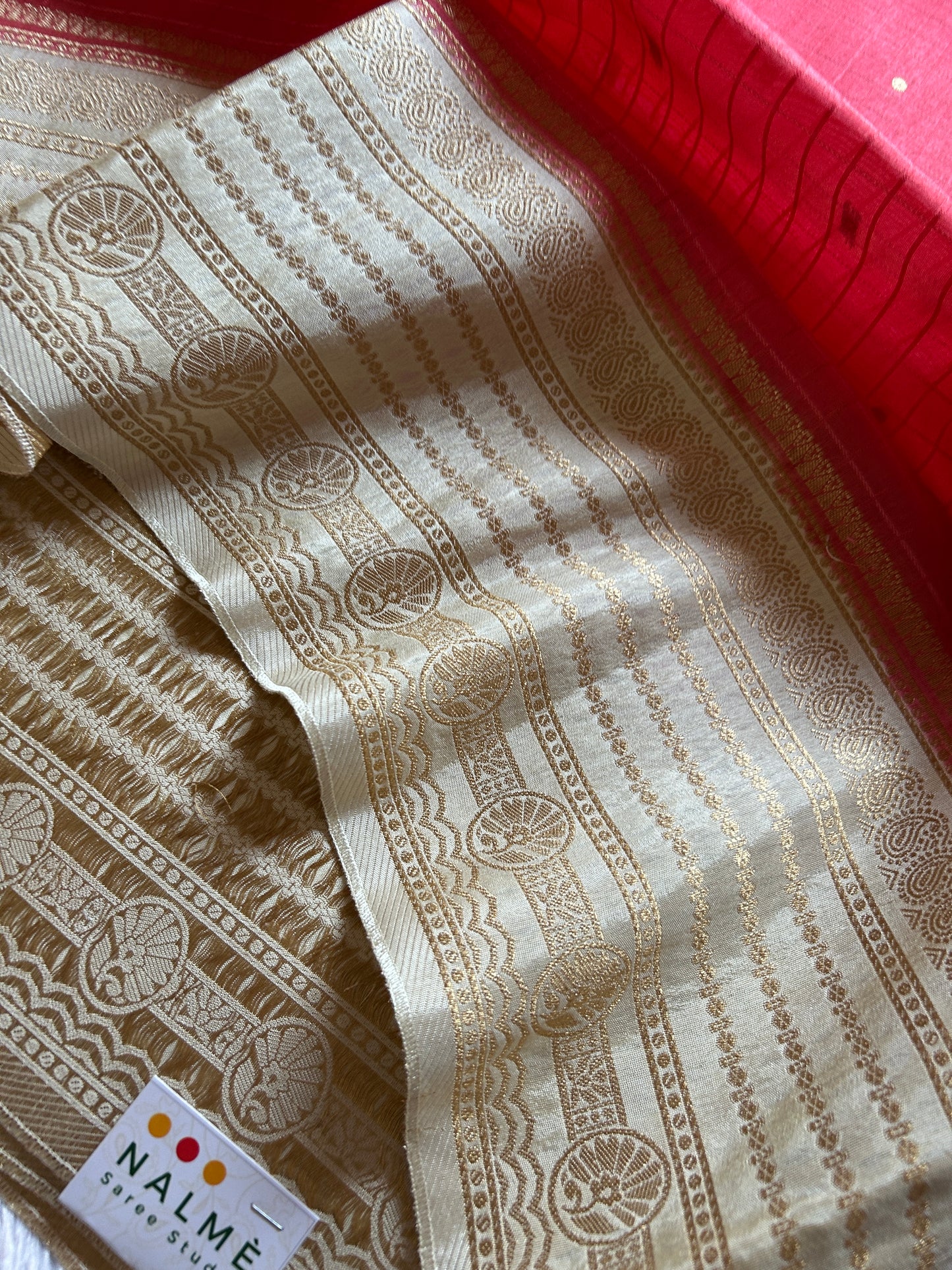 Semi Soft Silk (2D) : Red-off white