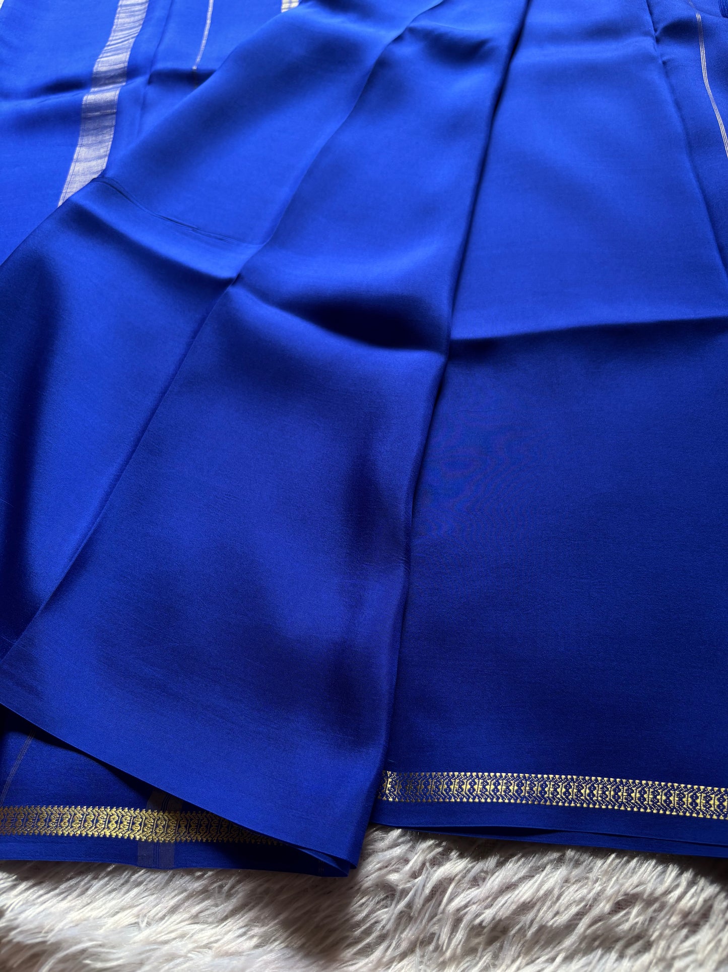Mangala : Solid Royal blue