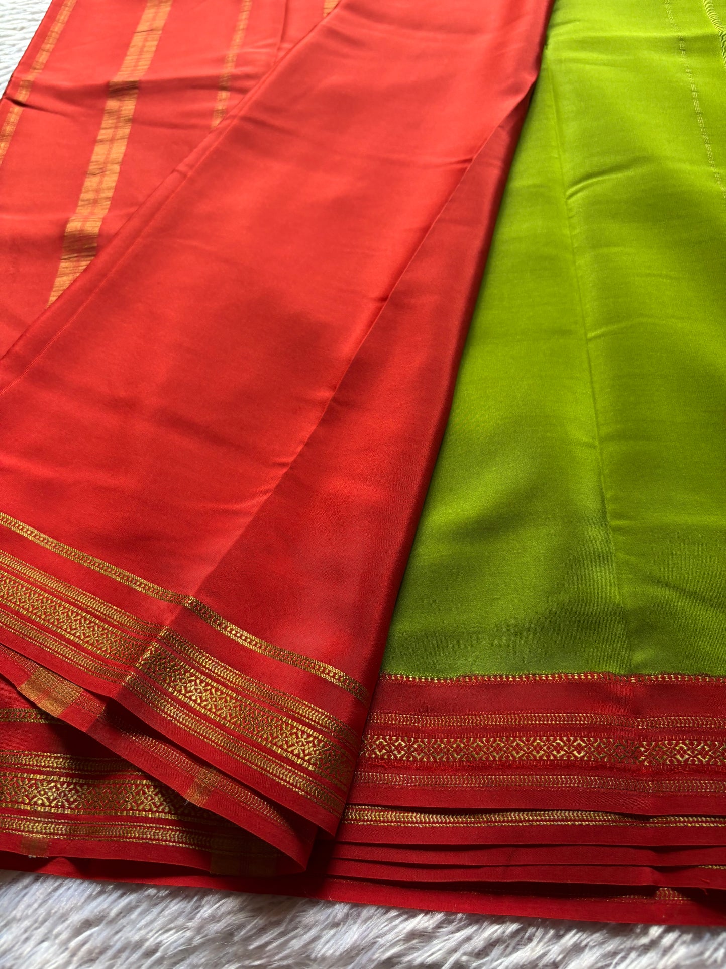 Shailaja (2D) : Mehendi green-red