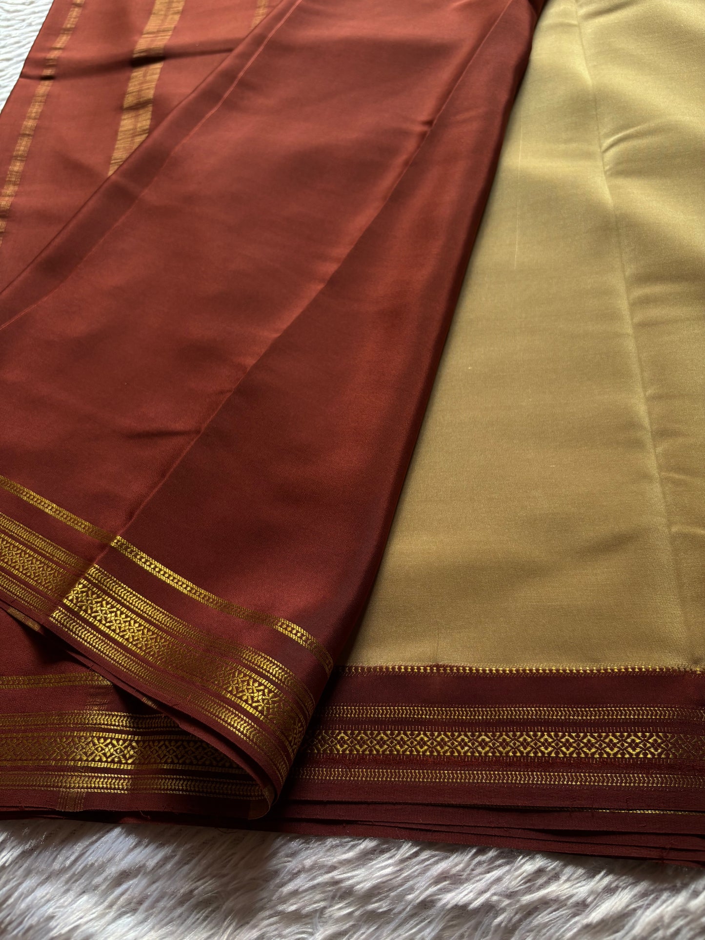 Shailaja (2D) : Beige-chocolate brown