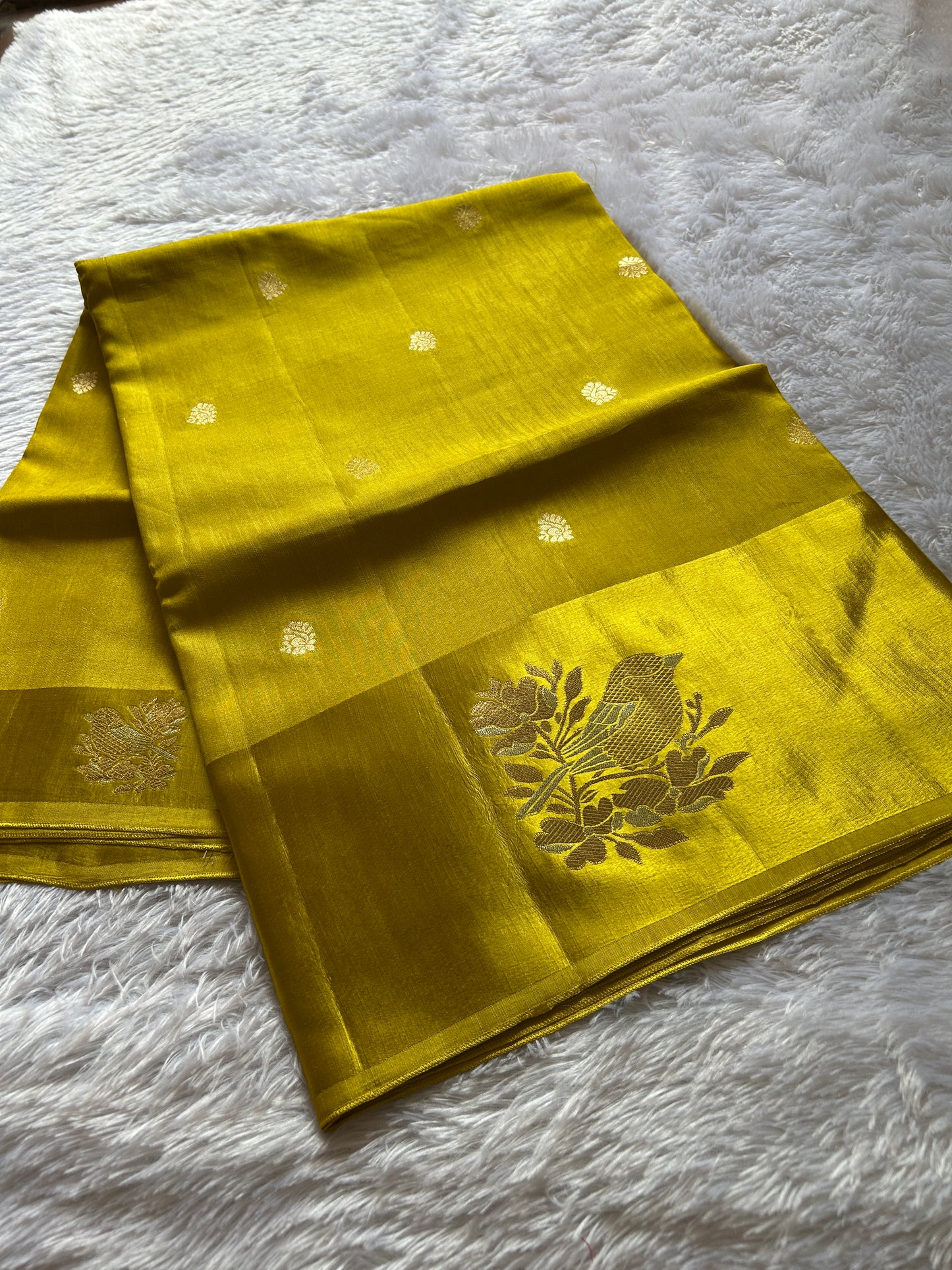 Semi raw mango: Olive yellow