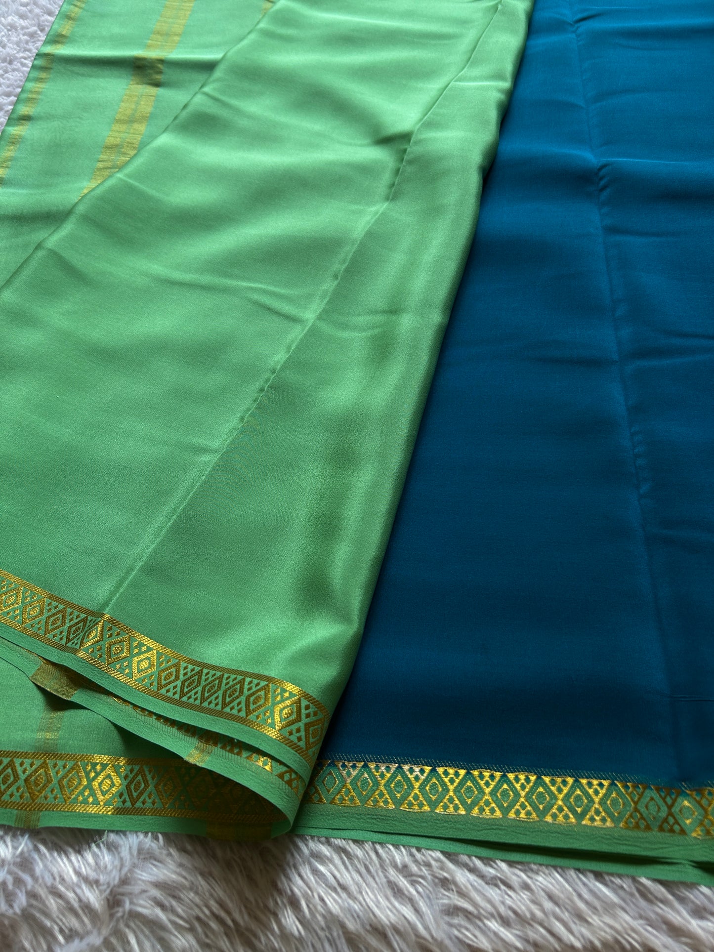 Nikhila (2D) : Teal blue-mint green