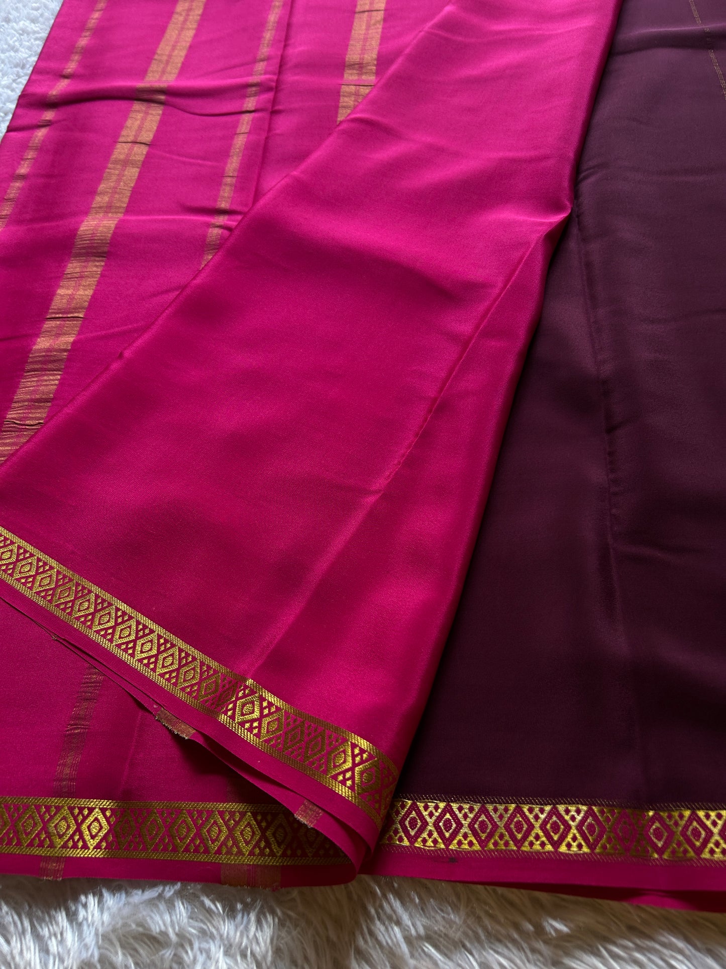 Nikhila (2D) : Wine-rani pink