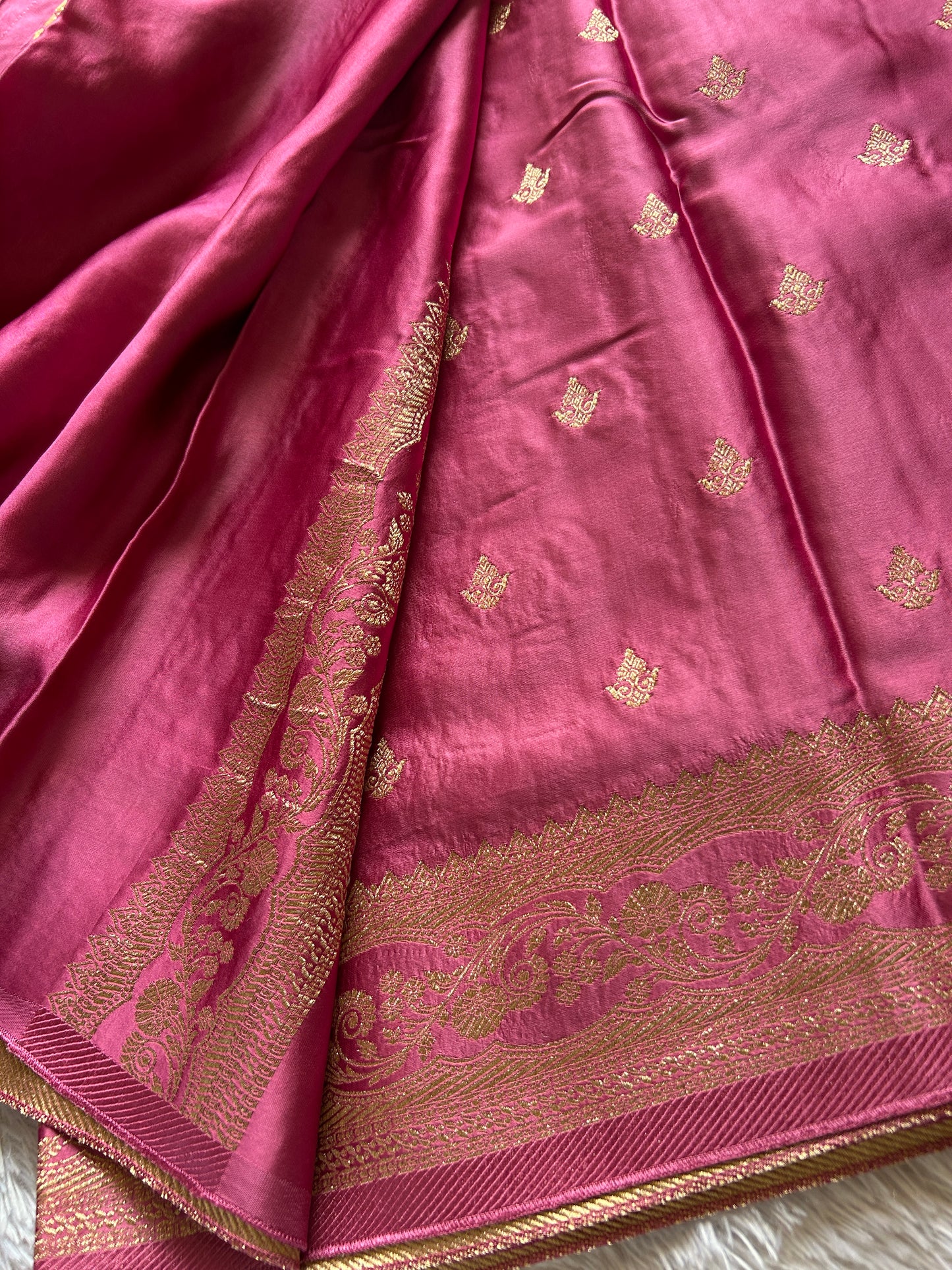 Soft Satin Mashru : Solid Hot pink